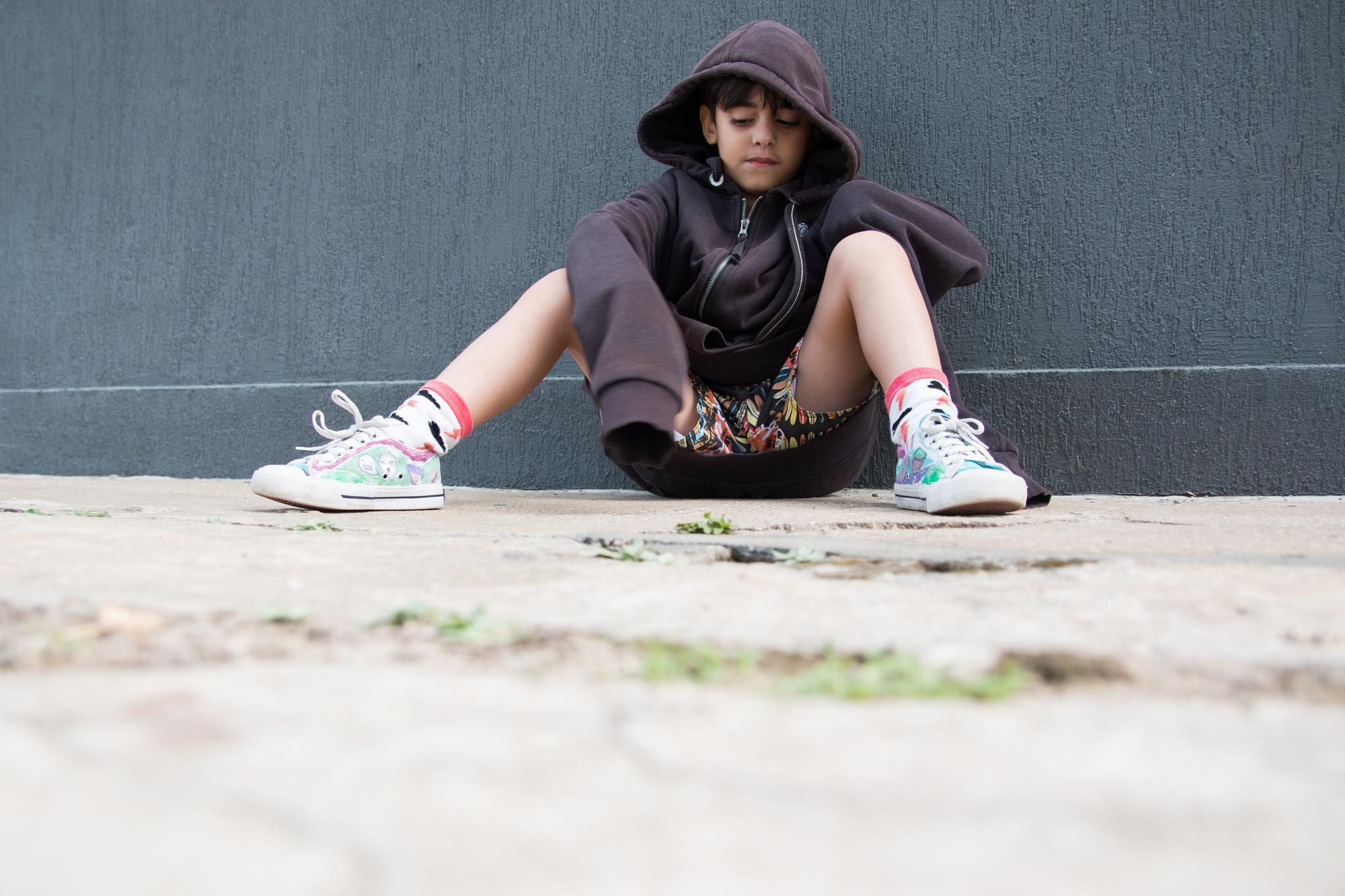 adidas x Song for the Mute 做舊鞋：Jennie 腳上那雙「舊鞋」，其實是精算過的時尚立場 — 時代熱搜時尚深度報導