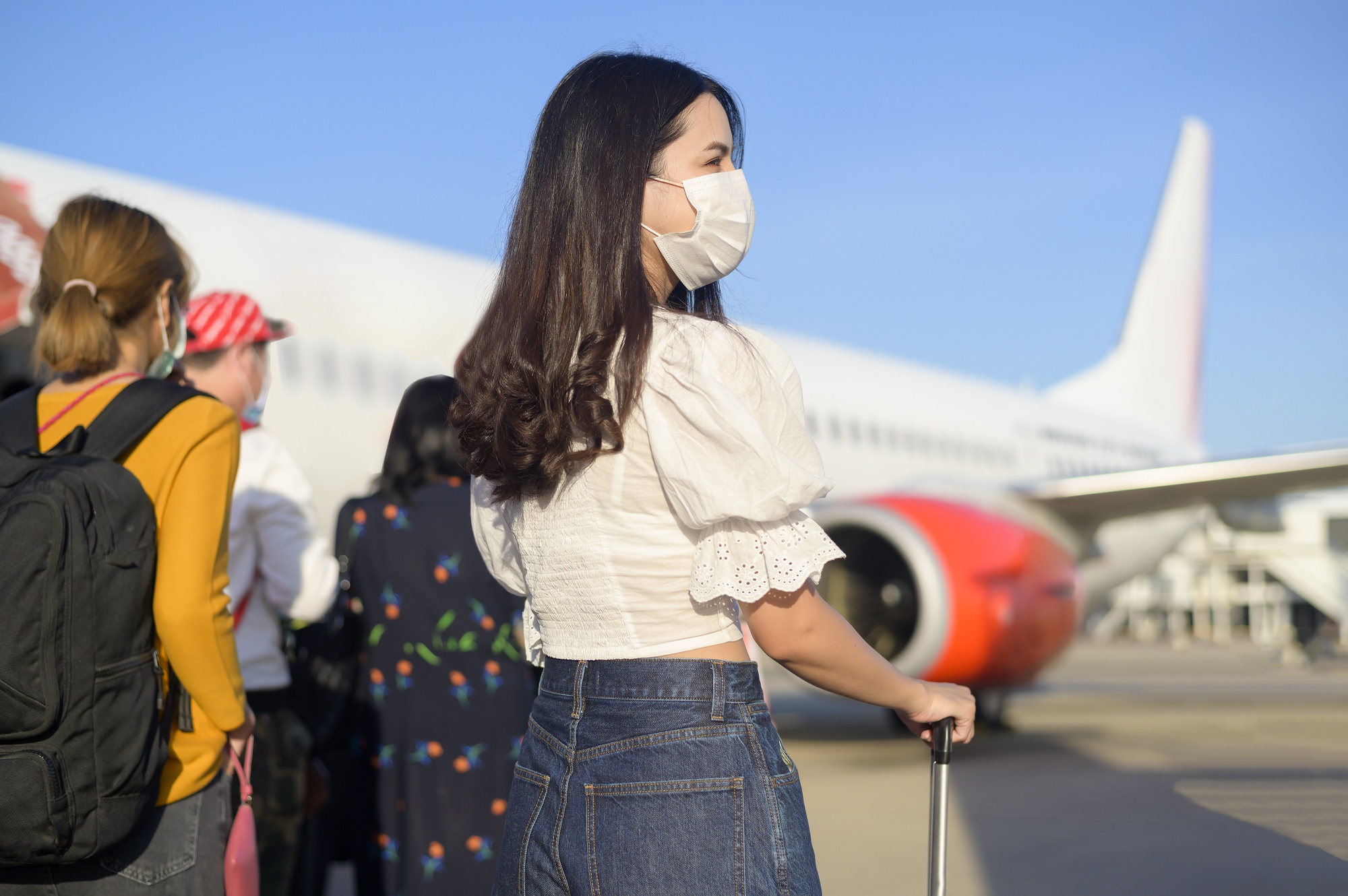 虎航濟州飛台中延誤近3小時:空調異常、機艙悶熱,旅遊不便險理賠該注意什麼? — 時代熱搜生活深度報導