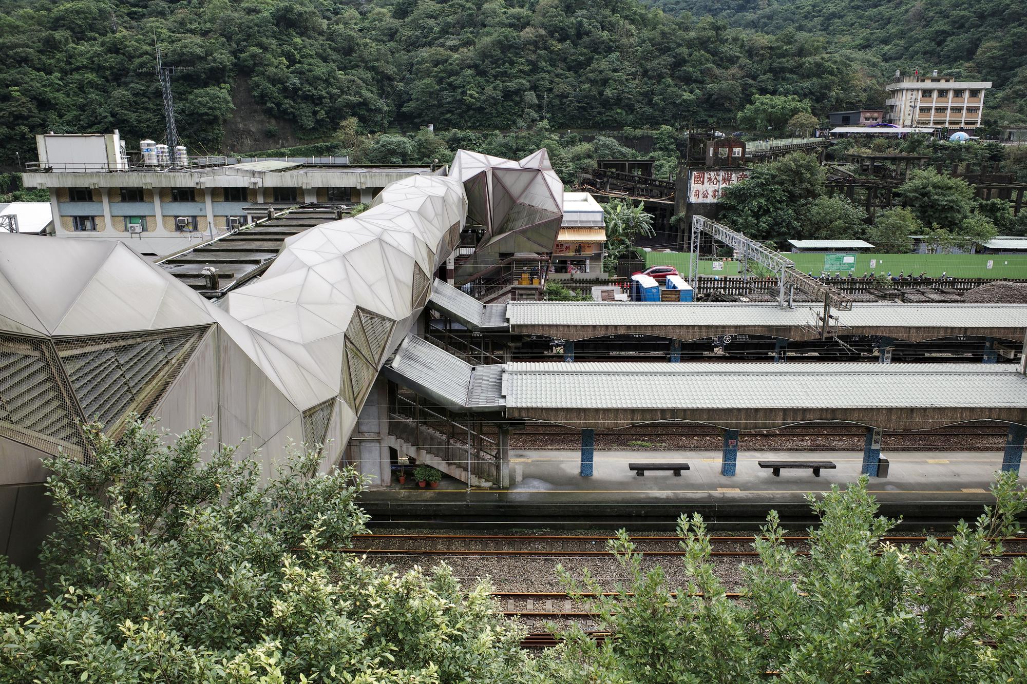 千毫米豪雨後,台鐵隔天全線復駛——那些看不見的升級 — 相關圖片2