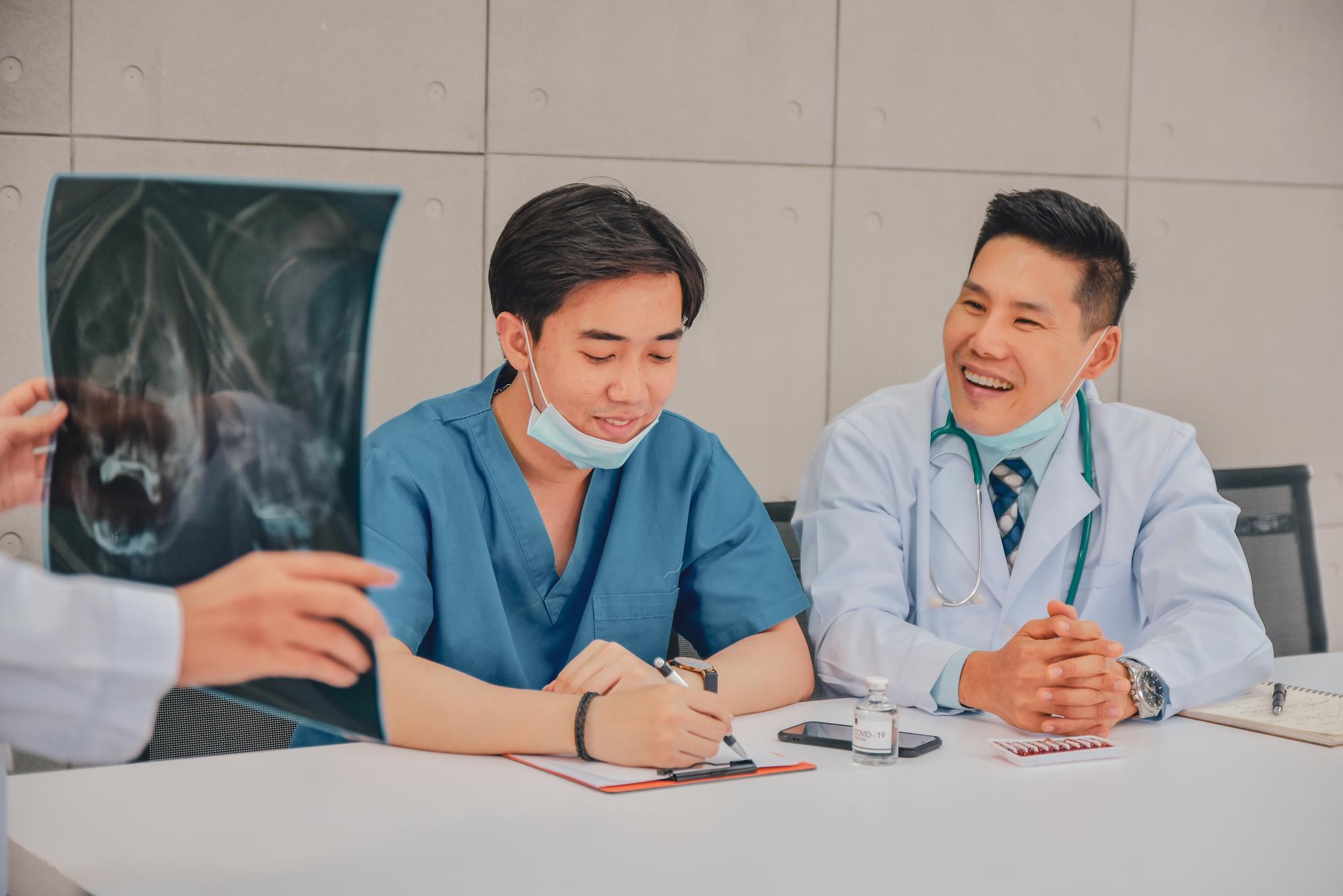 總統也會講錯話啦！健保明年破兆，但醫護真的領得到嗎？ — 時代熱搜健康深度報導