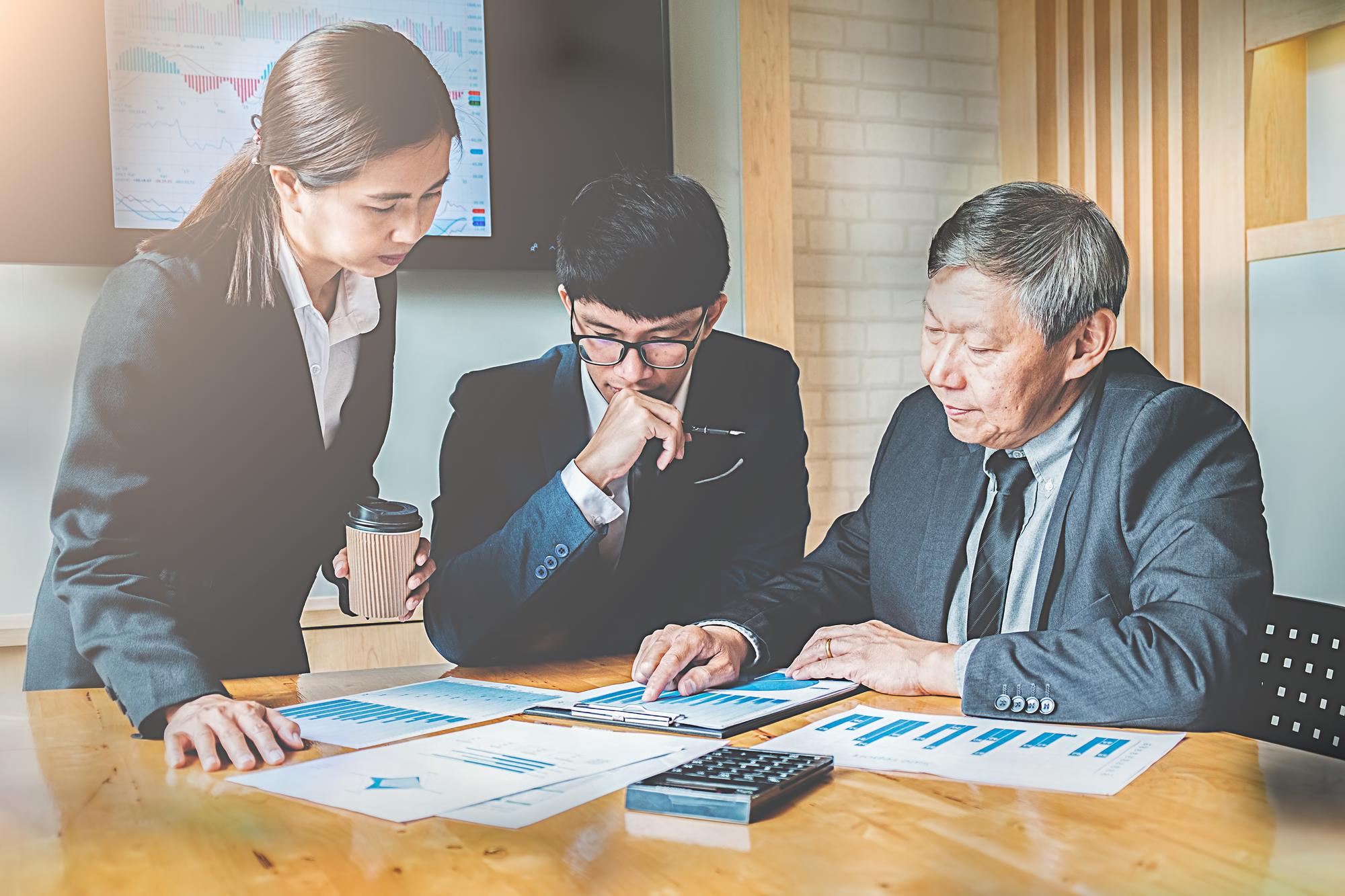 中信金法人上修目標價背後：三大本業引擎如何撐起成長預期?