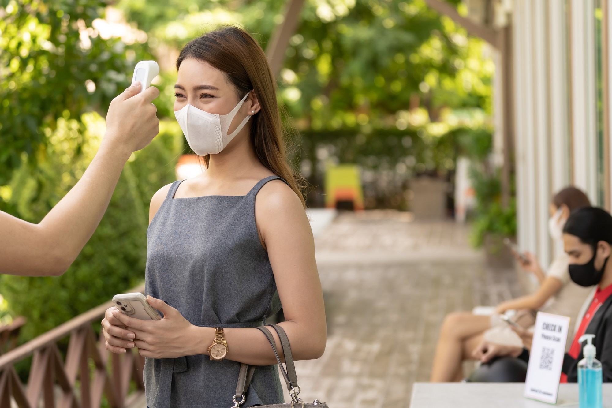 行李箱裡最笨重的鄉愁：那些被帶出國的衛生紙 — 相關圖片3
