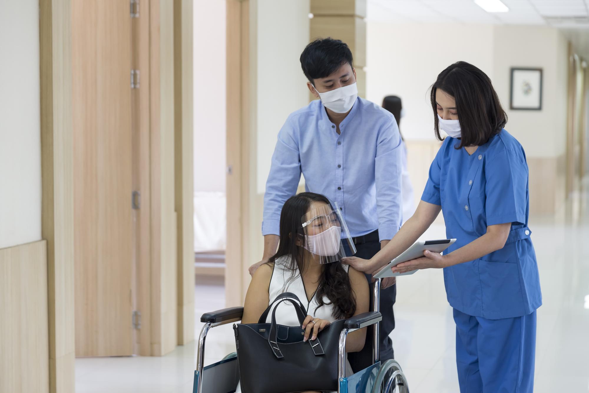 護理人力預算破68億，為什麼護理師還是喊累？政策美意與基層現實的落差 — 時代熱搜健康深度報導