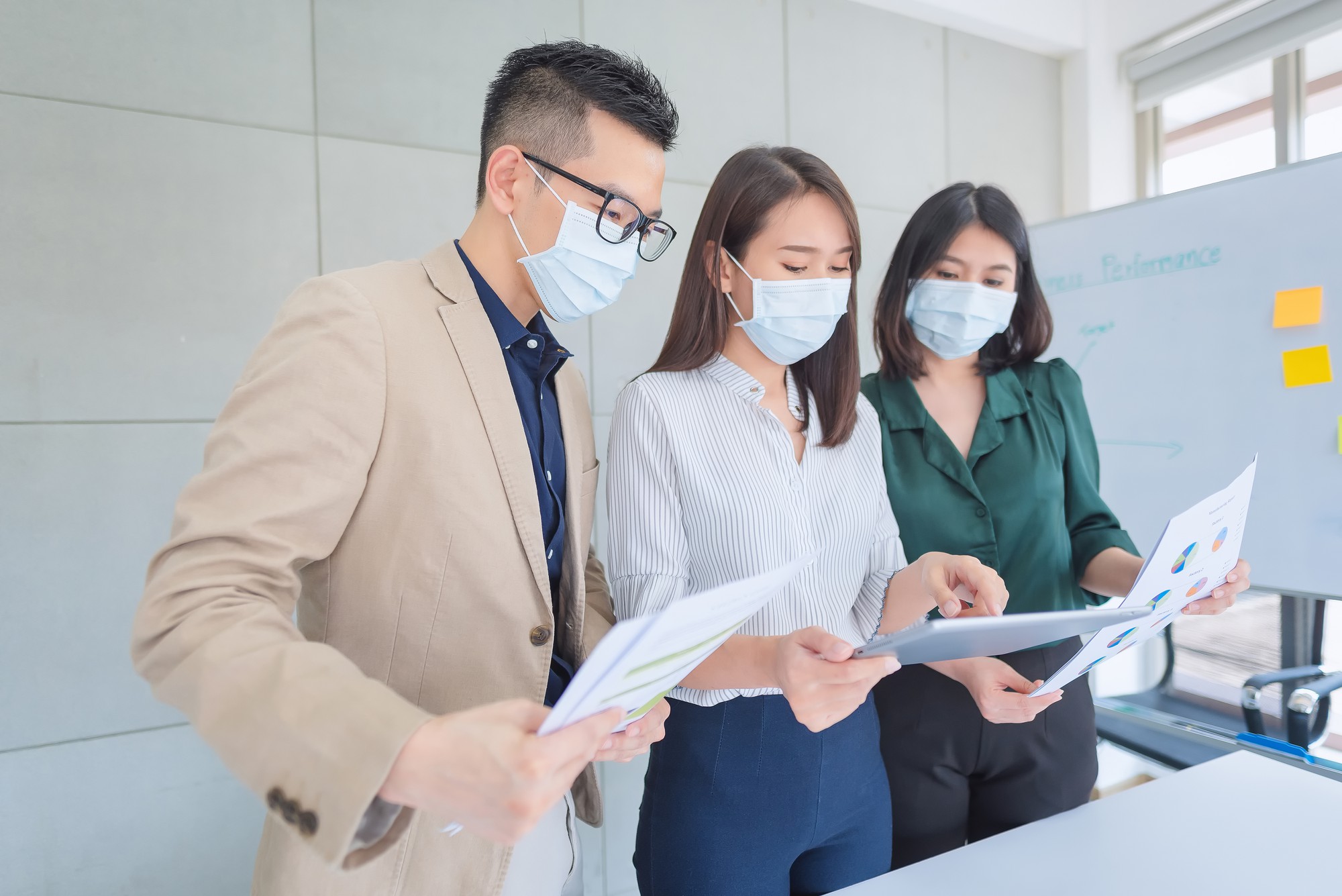 489億健康臺灣深耕計畫，錢真的有用在醫護身上嗎？ — 健康文章主圖，由時代熱搜雅婷姐撰寫