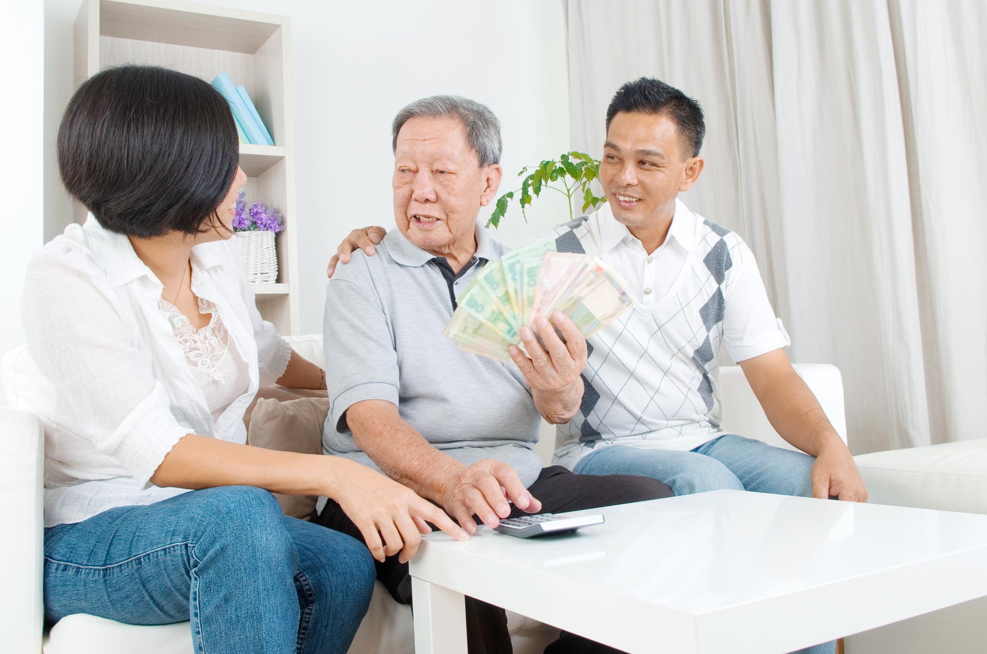 65歲以上健保費補助過關！但年輕人的負擔會變重嗎？ — 相關圖片3
