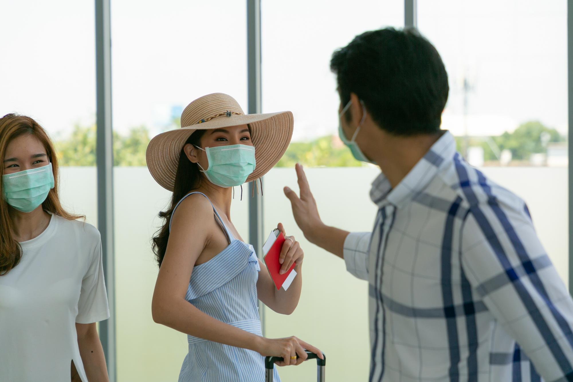 疫情數字會說話：這波來得又快又猛，暑假出國前先做好準備 — 相關圖片2