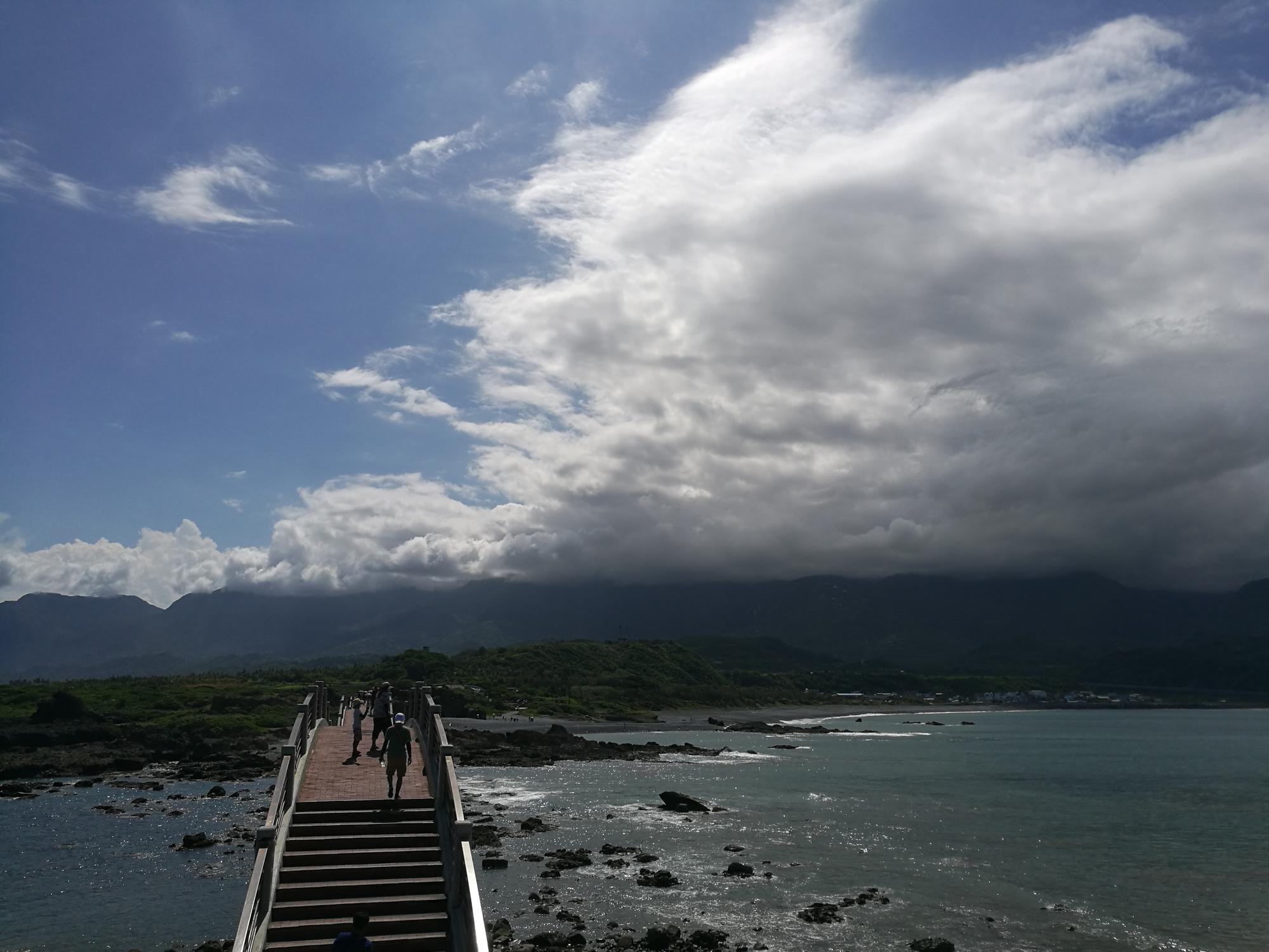 午後雷雨不只一種：南投被點名，山區邊緣比你想的更危險