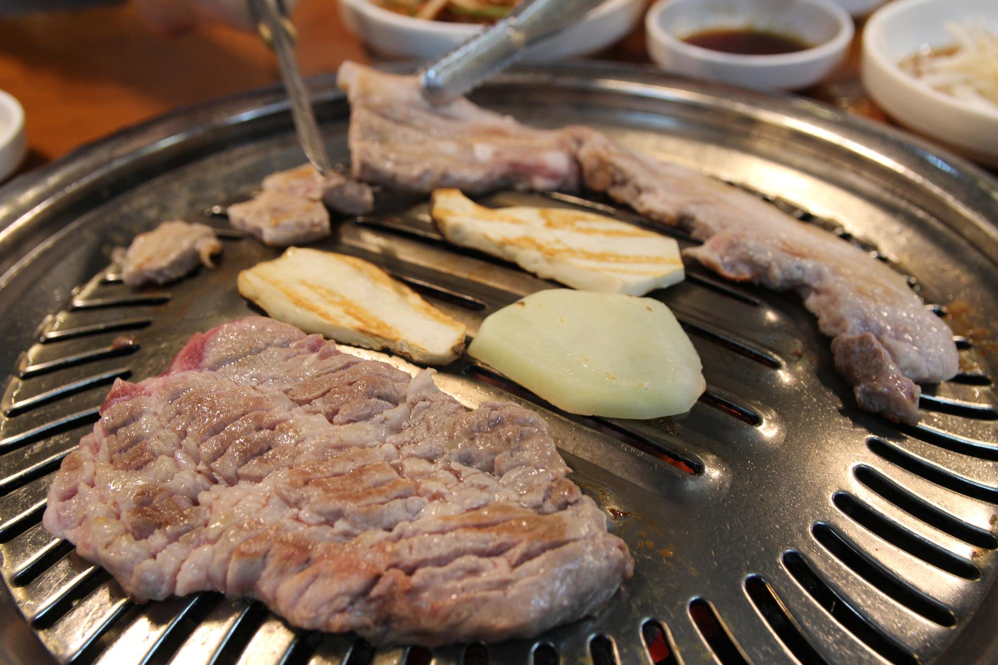 牛角燒肉回來了──嘉義耐斯店重開張，一個人也能好好吃頓燒肉