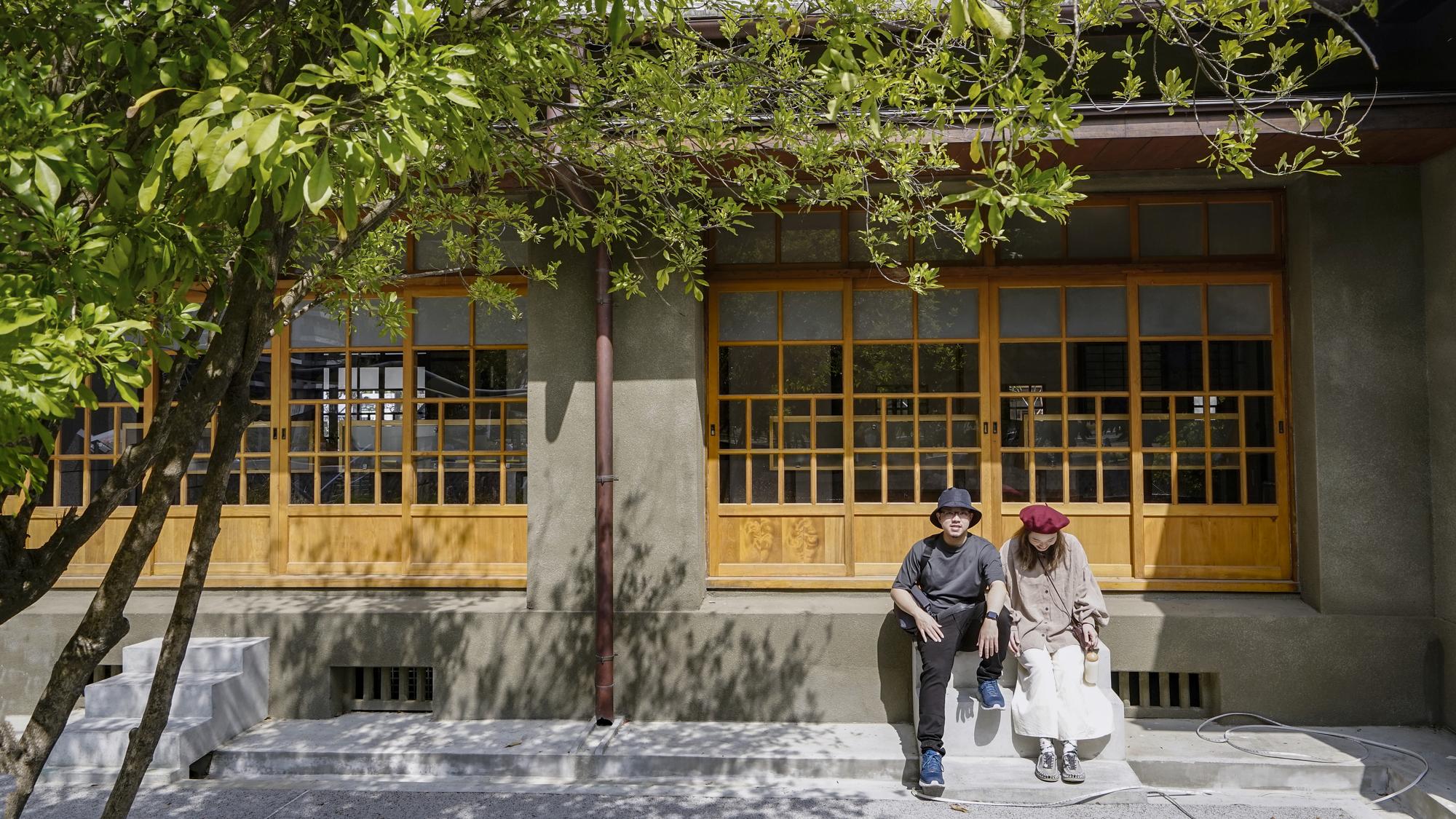 桃園眷村讓奶奶走上伸展台：這不是懷舊，是一場存在的宣言 — 時代熱搜時尚深度報導