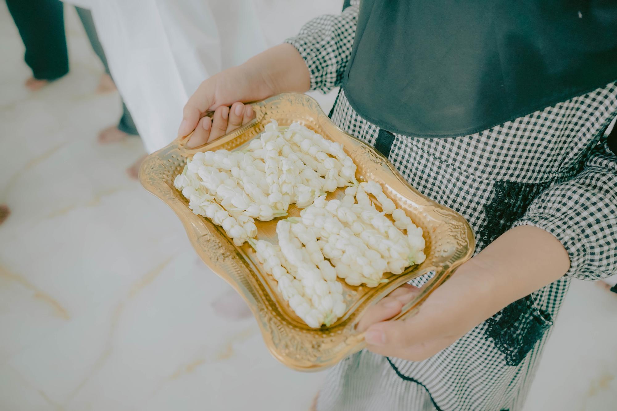 牛軋餅微波吃法背後：一場伴手禮的溫度革命 — 美食文章主圖，由時代熱搜蘇曉曼撰寫