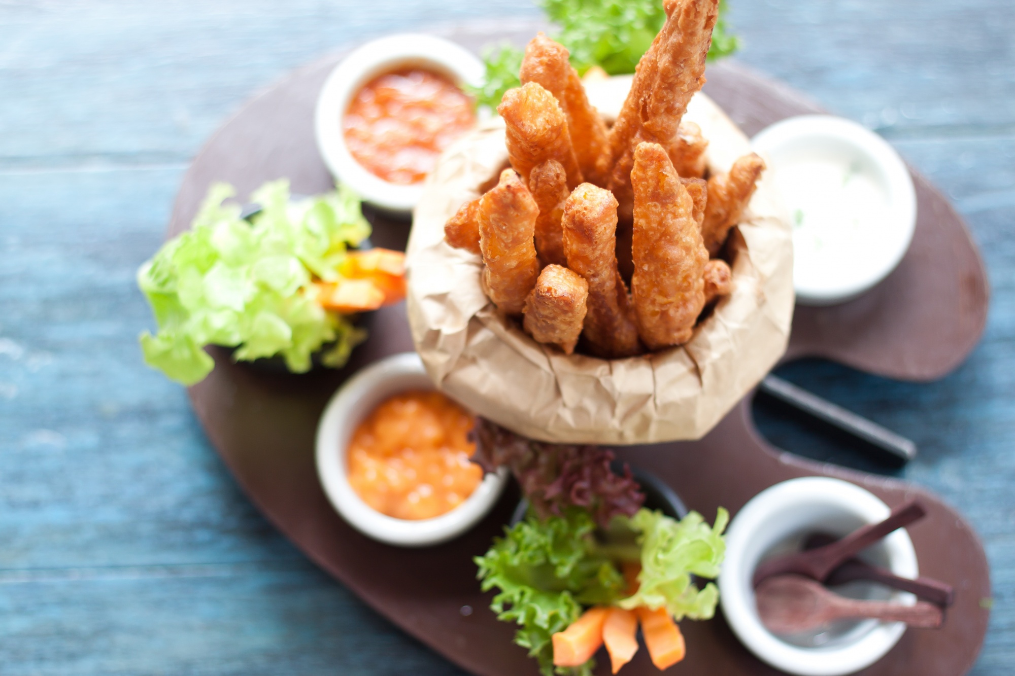 金沙鹹酥雞嘉年華:當庶民炸物遇上精緻化浪潮 — 時代熱搜美食深度報導