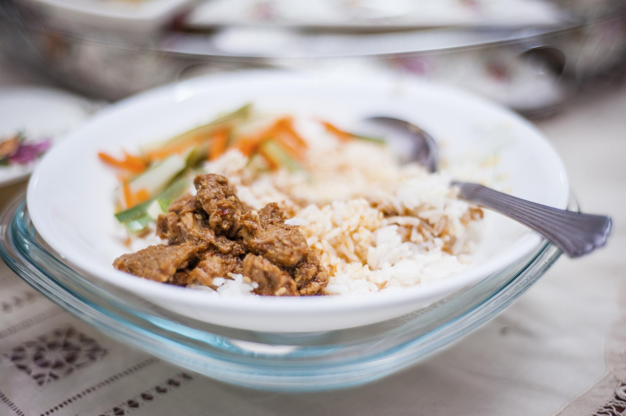 黃仁勳那碗百元滷肉飯：當手路菜遇上米其林，庶民滋味為何值得等待 — 相關圖片2