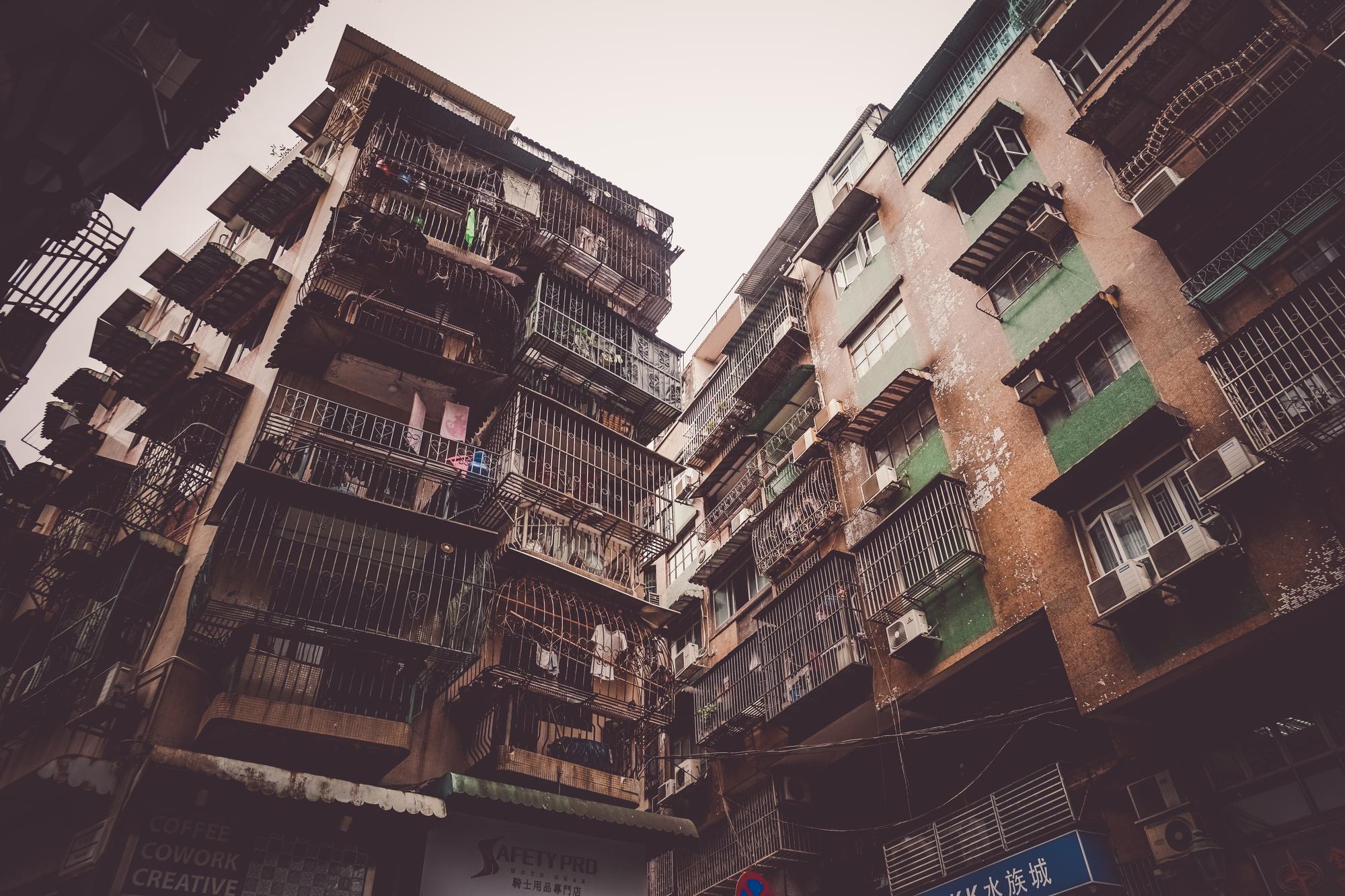 台北老公寓價跌量縮：不是便宜就有人買，而是流動性正在消失