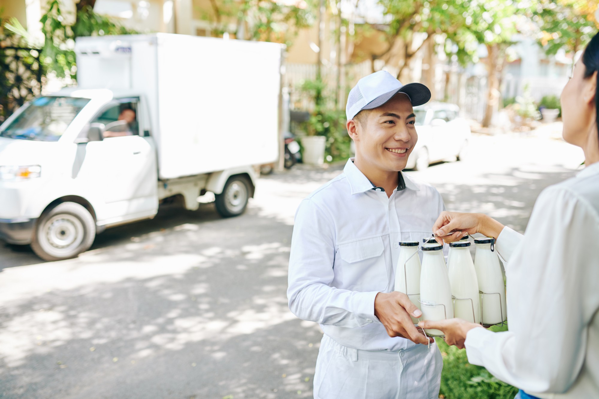 Uber Eats 換總經理，外送員為什麼無感？平台經濟的系統性矛盾 — 時代熱搜科技深度報導
