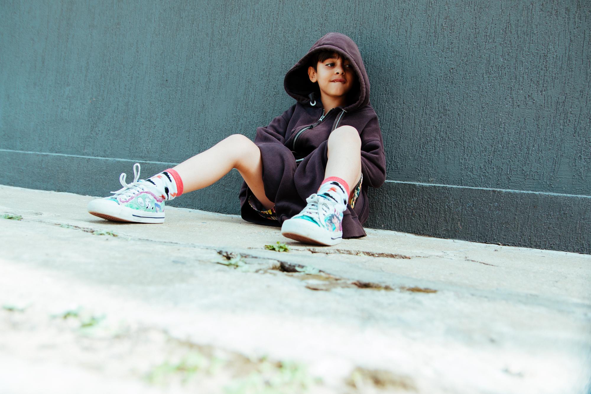 SKECHERS D'LITES 20週年：蝴蝶結能否重寫老爹鞋定義？ — 時代熱搜時尚深度報導