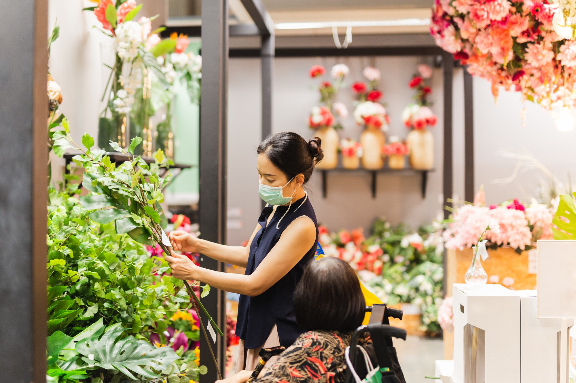 KENZO 台中開店，花卉取代虎頭：NIGO 不是在復刻，是在重新定義你認識的品牌 — 時尚文章主圖，由時代熱搜陳莫琳撰寫