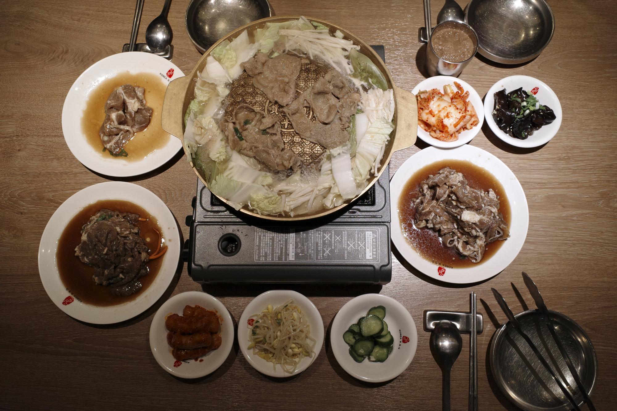 客家小炒不是唯一解答:温昇豪帶你看見南北客家菜裡的土地記憶 — 美食文章主圖，由時代熱搜蘇曉曼撰寫