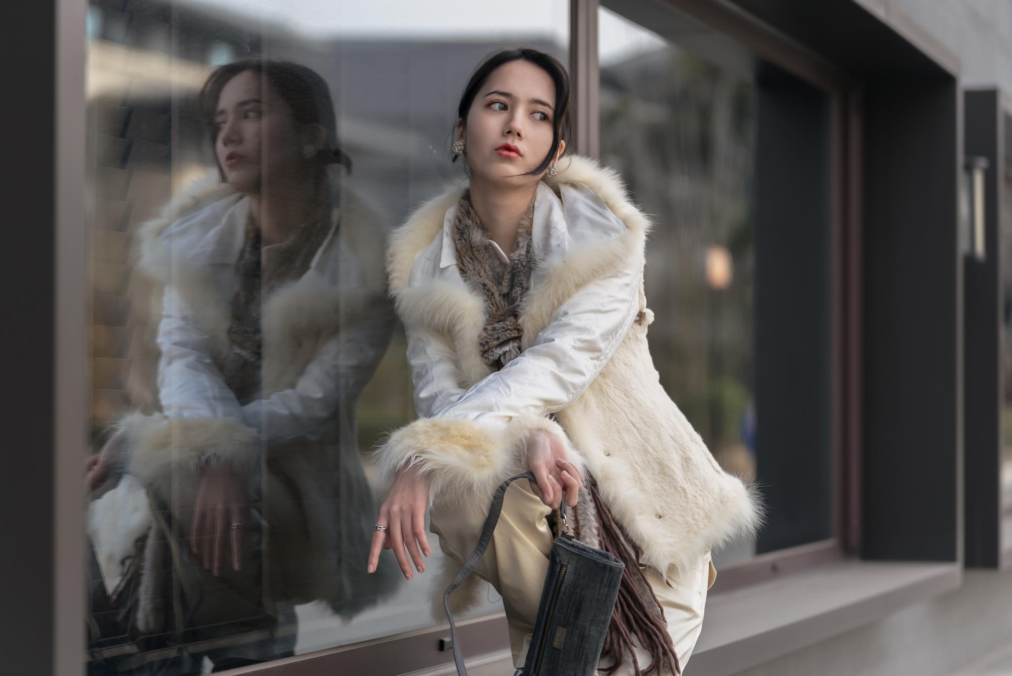 CELINE 2026秋冬：Michael Rider 用直覺打破奢侈品的距離感 — 相關圖片3