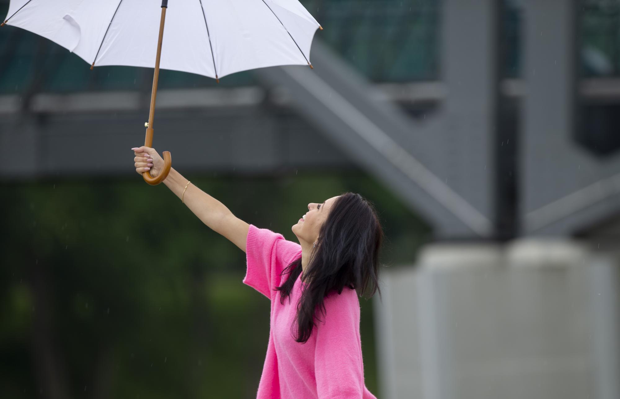 端午前的氣象三溫暖：為什麼中南部在下雨，台東卻熱到懷疑人生？ — 生活文章主圖，由時代熱搜江里歐撰寫