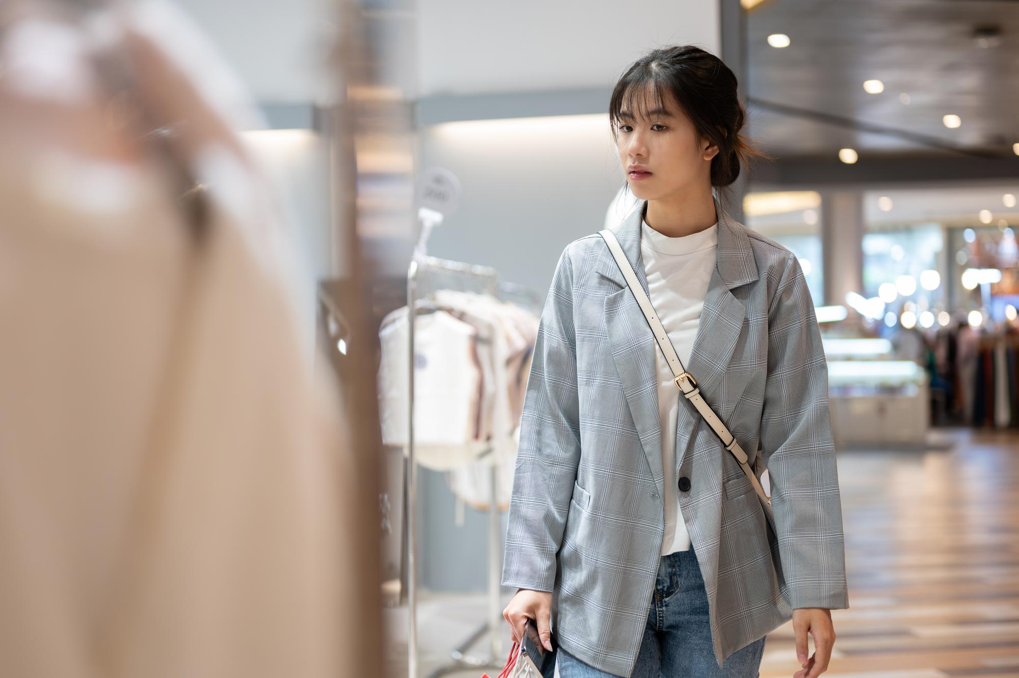 每分鐘丟棄500件衣服的台灣，憑什麼談時尚？ — 時代熱搜時尚深度報導
