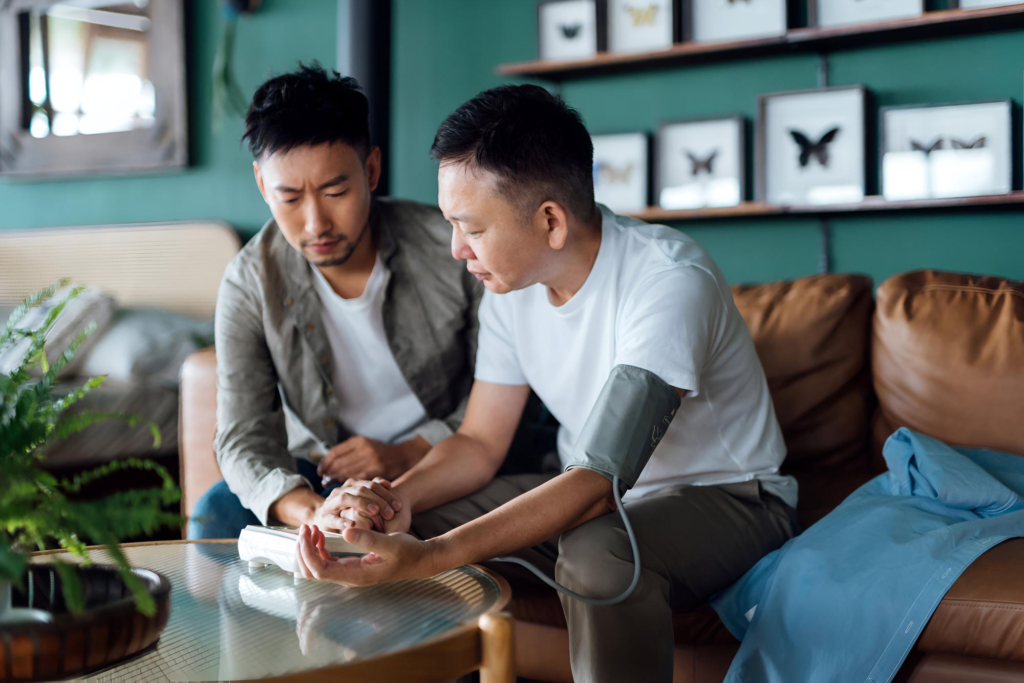 LINE群組瘋傳「針刺放血救中風」？醫師急喊：拜託別害人！把握黃金時間才是關鍵 — 相關圖片3