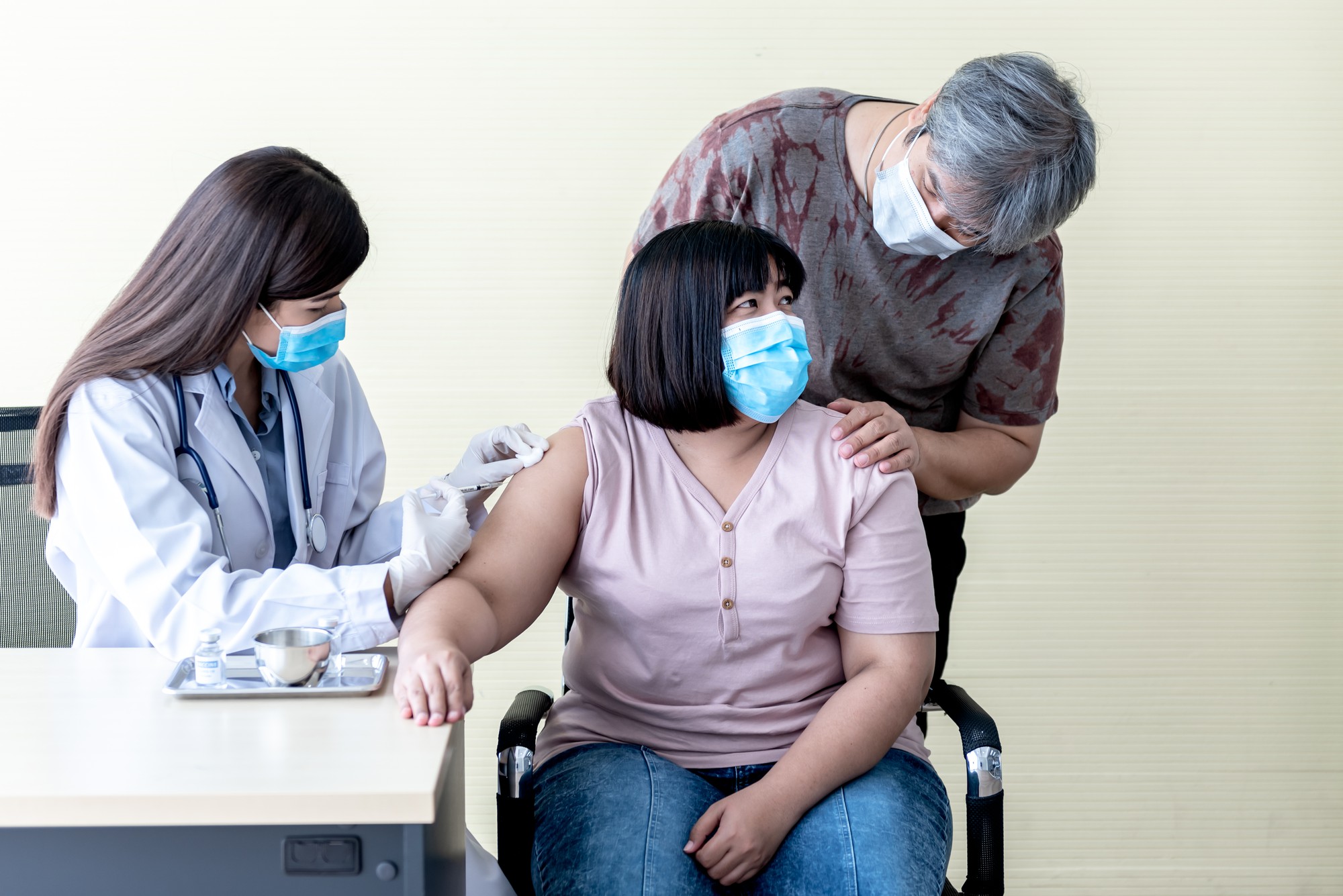 機構長輩優先打「加強版」流感疫苗？真的啦，這次台灣走在亞洲最前面