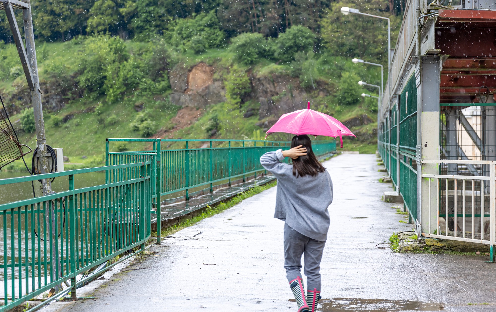 下班雨不是幻覺——台灣7大午後雷雨熱區,南投為什麼總是那個被選中的地方?