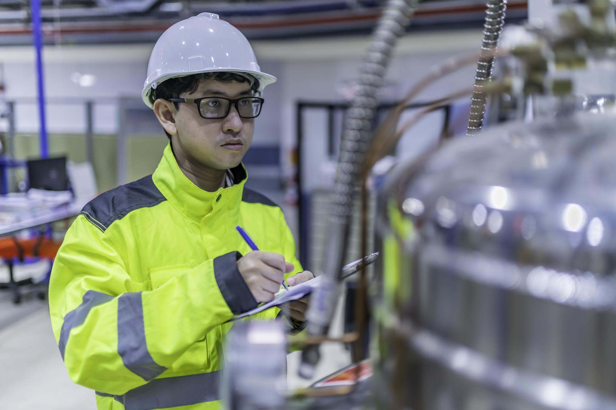 電價再漲10%,這四個產業最受傷──惠譽正式示警,你的工作在名單上嗎? — 時代熱搜財經深度報導