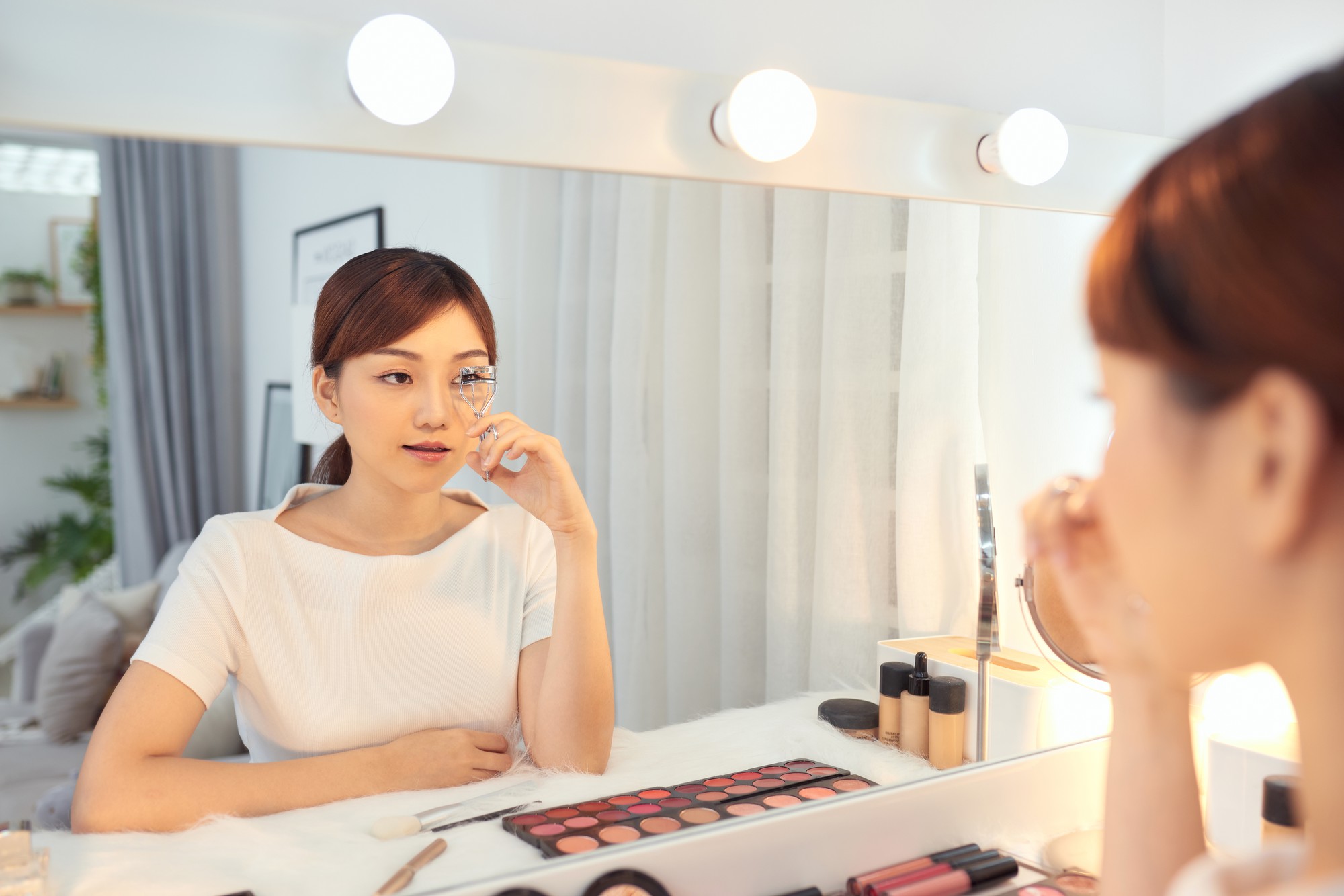 MUJI化妝鏡為何引發討論？5000K色溫與放大鏡背後的真實與代價