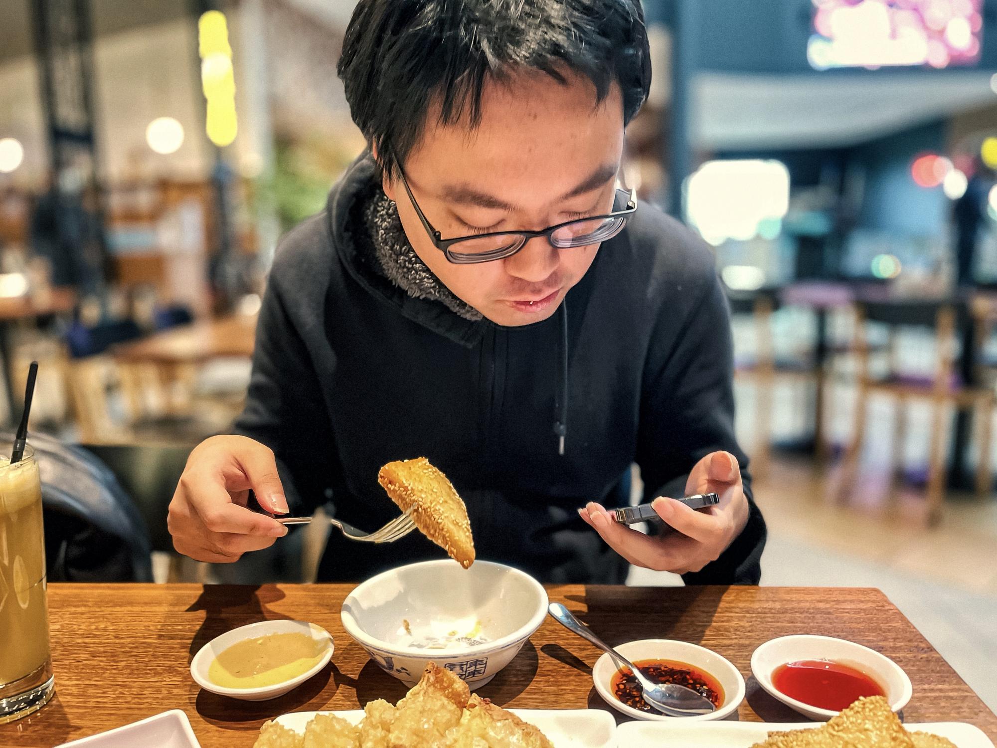 炸綺來創始店收了，但品牌還在路上──張文綺的炸雞生意裡，藏著整個餐飲業的真實處境