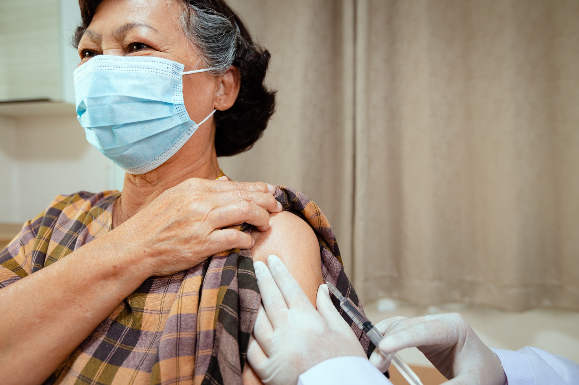 健康幣2026年上路！打疫苗做健檢能換錢，但這些眉角你一定要知道 — 健康文章主圖，由時代熱搜雅婷姐撰寫