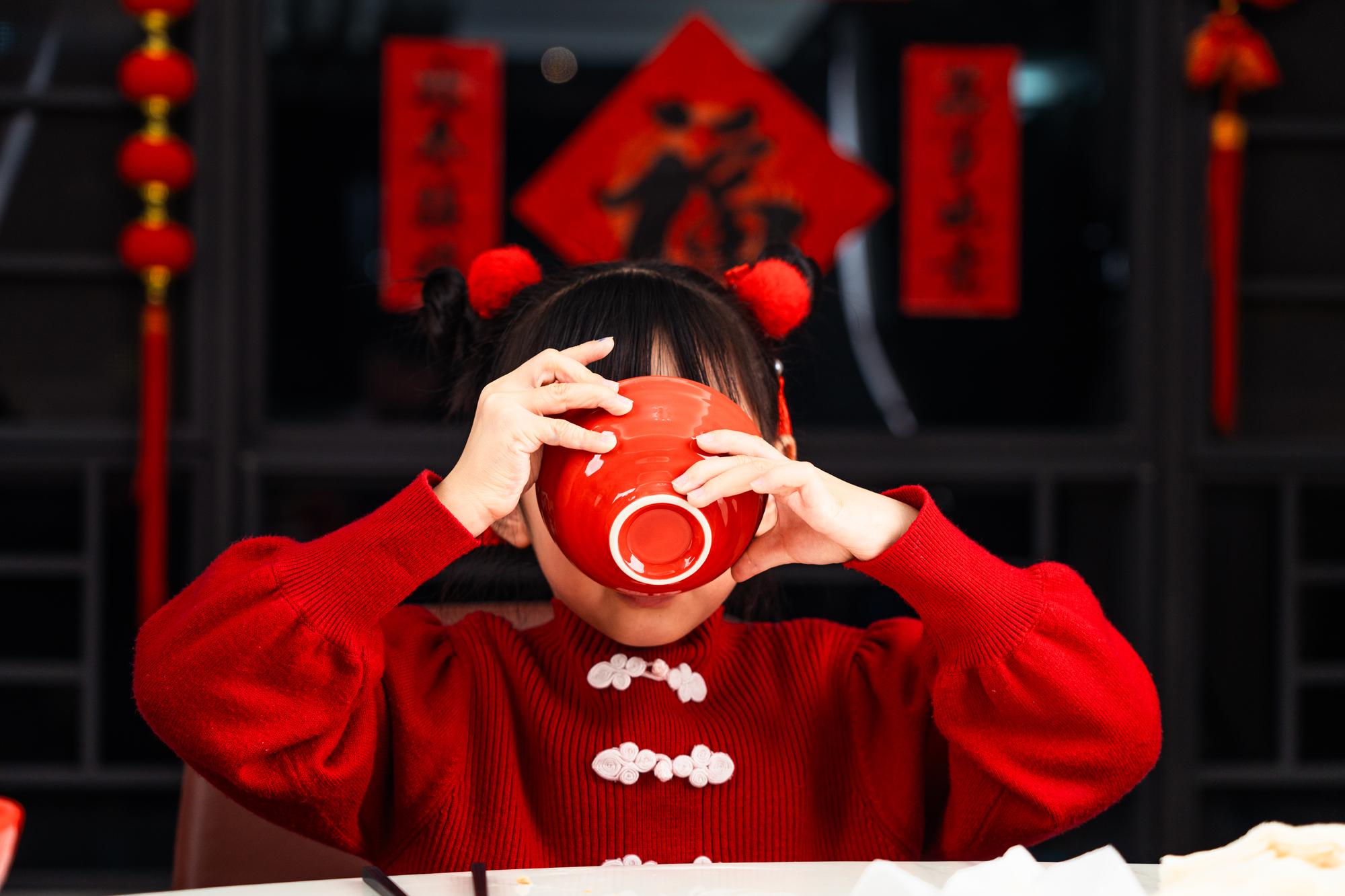 鬼月穿搭禁忌：破洞褲、全黑全白都NG？4生肖更要留意 — 相關圖片2