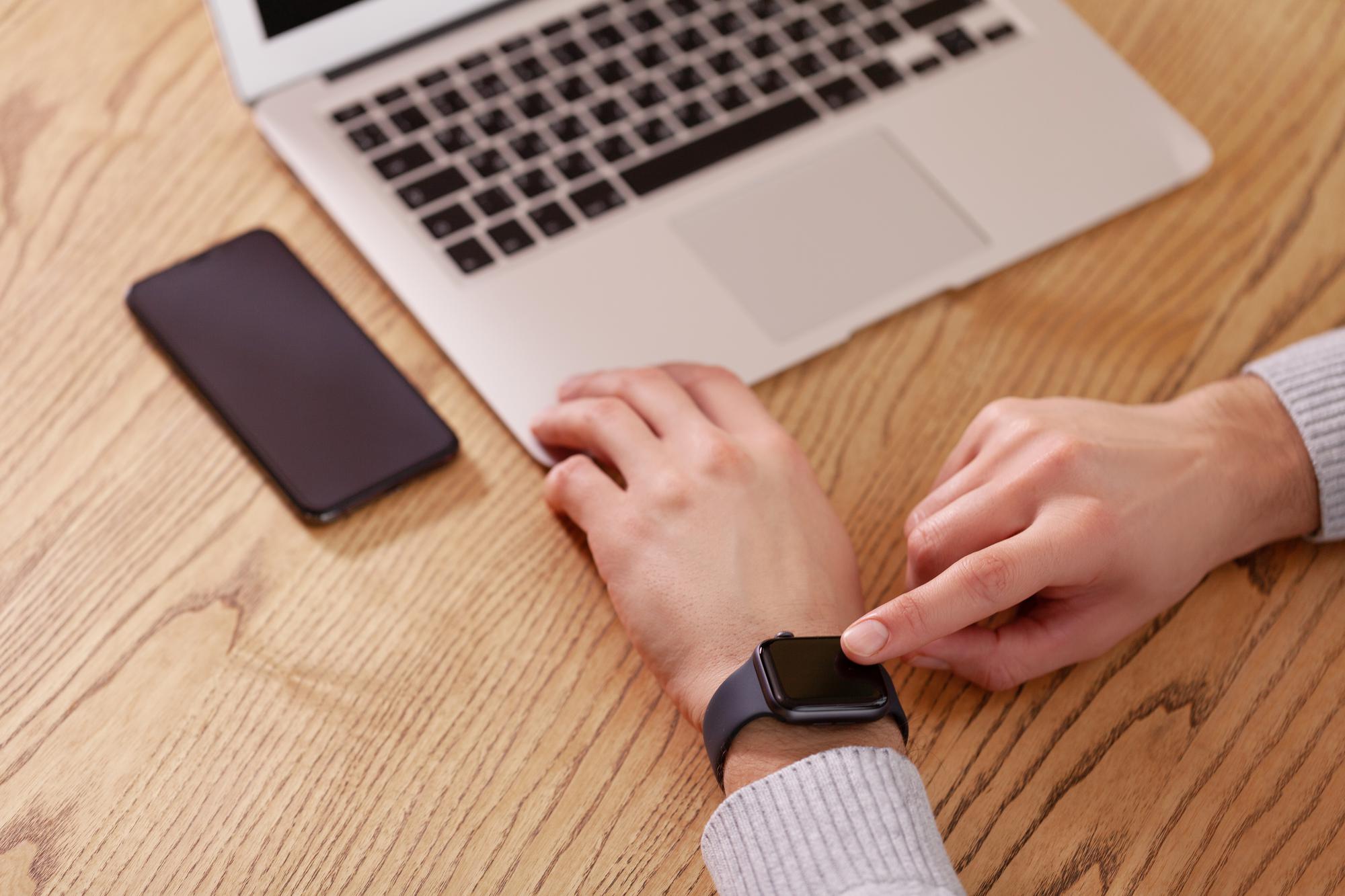 Apple Watch 開放教育優惠：折扣有感但別踩坑，購買前先算清楚這些成本