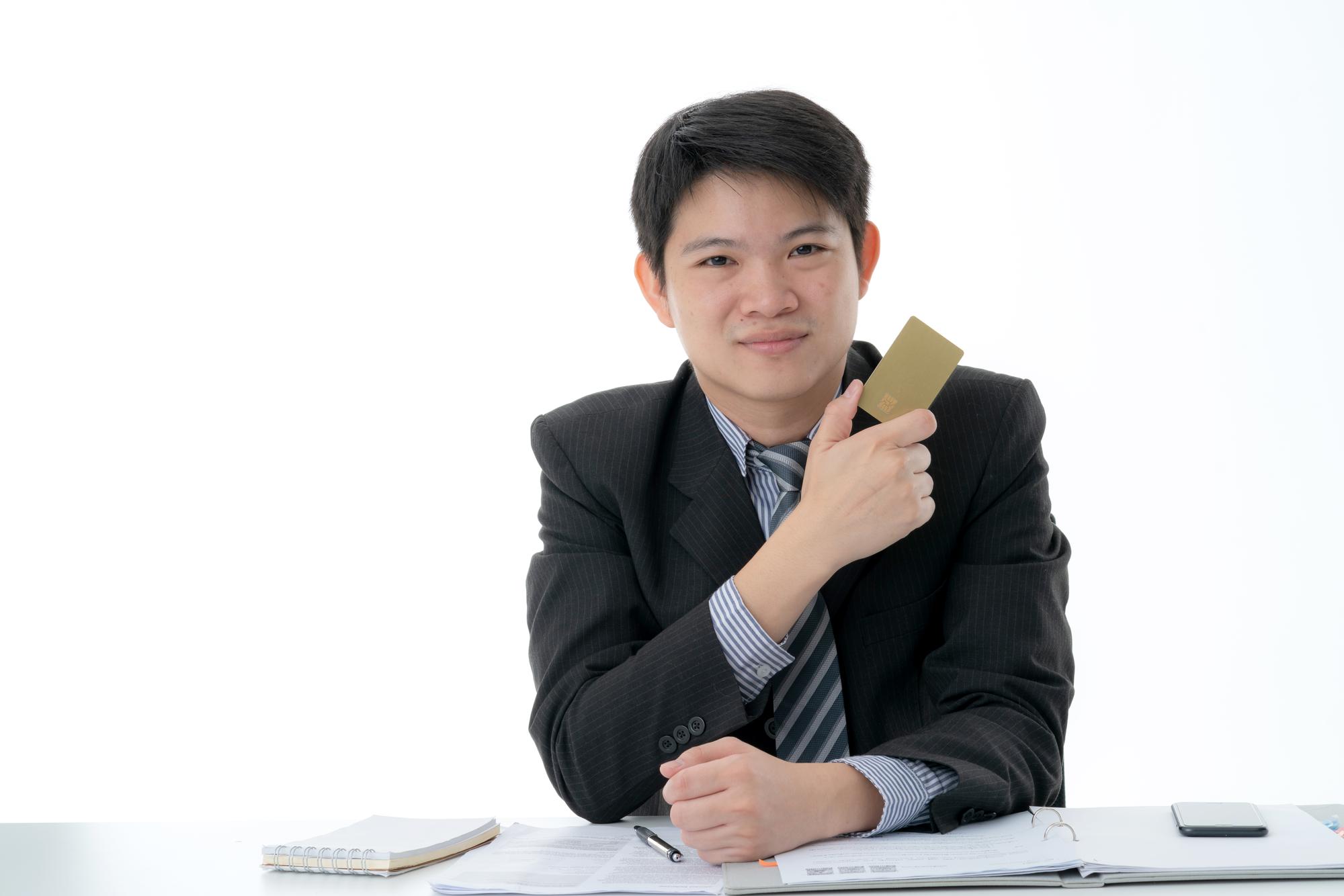 9042億背後的結構轉變：當金融業不再只靠銀行賺錢 — 時代熱搜財經深度報導