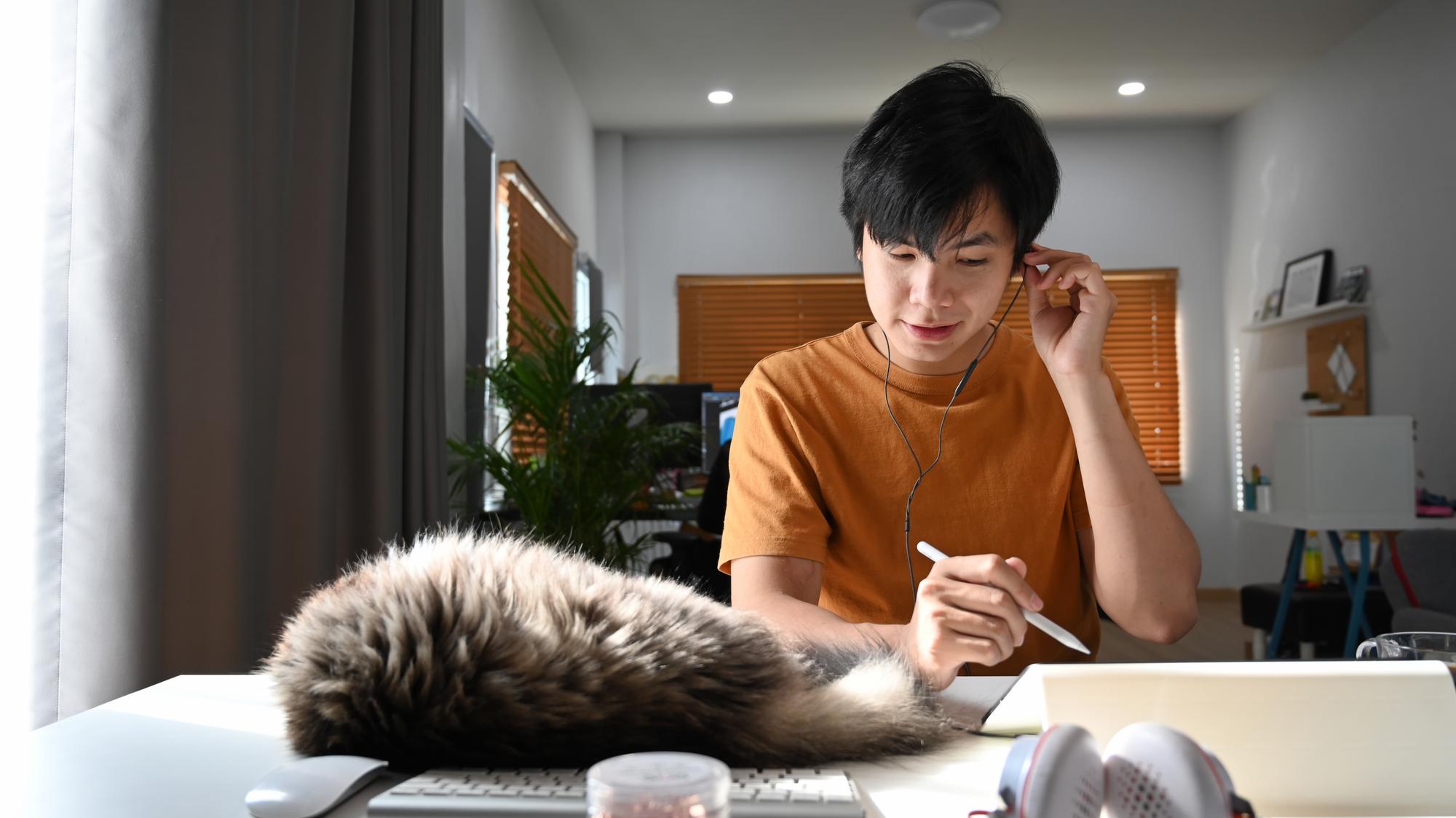 當狗的口水巾掛上人的包：Z世代正在改寫商品的存在定義 — 相關圖片2