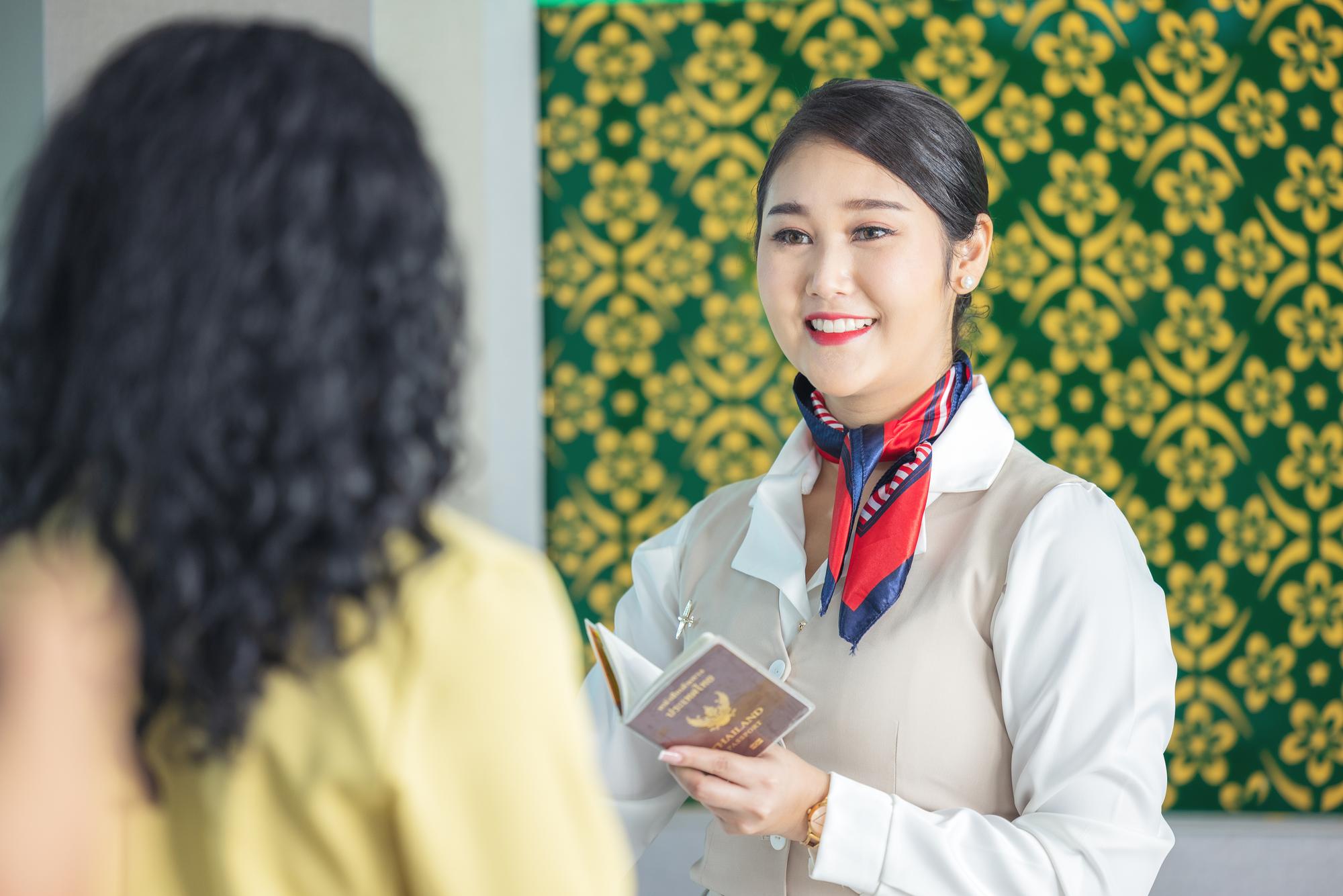 一碗牛肉麵裡的邦誼——聖文森新任大使與他念念不忘的台灣味 — 美食文章主圖，由時代熱搜蘇曉曼撰寫