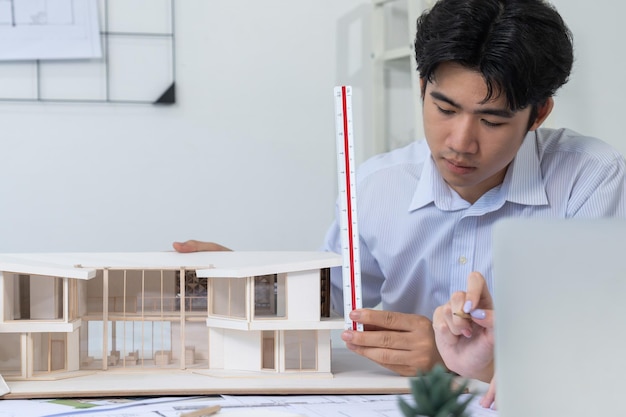 沒漲已經很客氣？建商的良心話與市場的殘酷真相