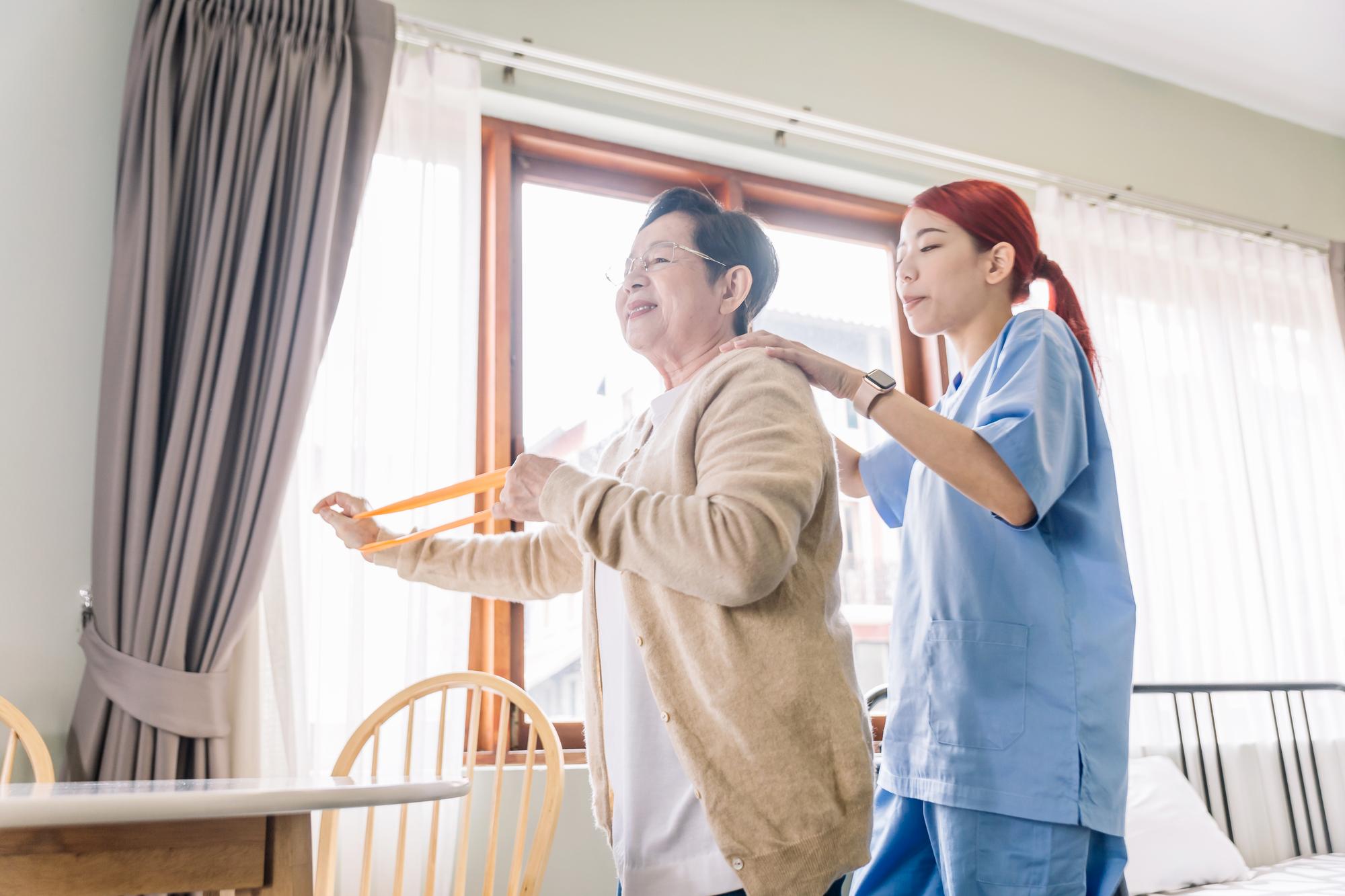 中風復健住半年？健保砸3億試辦「魔鬼訓練營」，醫師卻擔心新病人等嘸床 — 時代熱搜健康深度報導