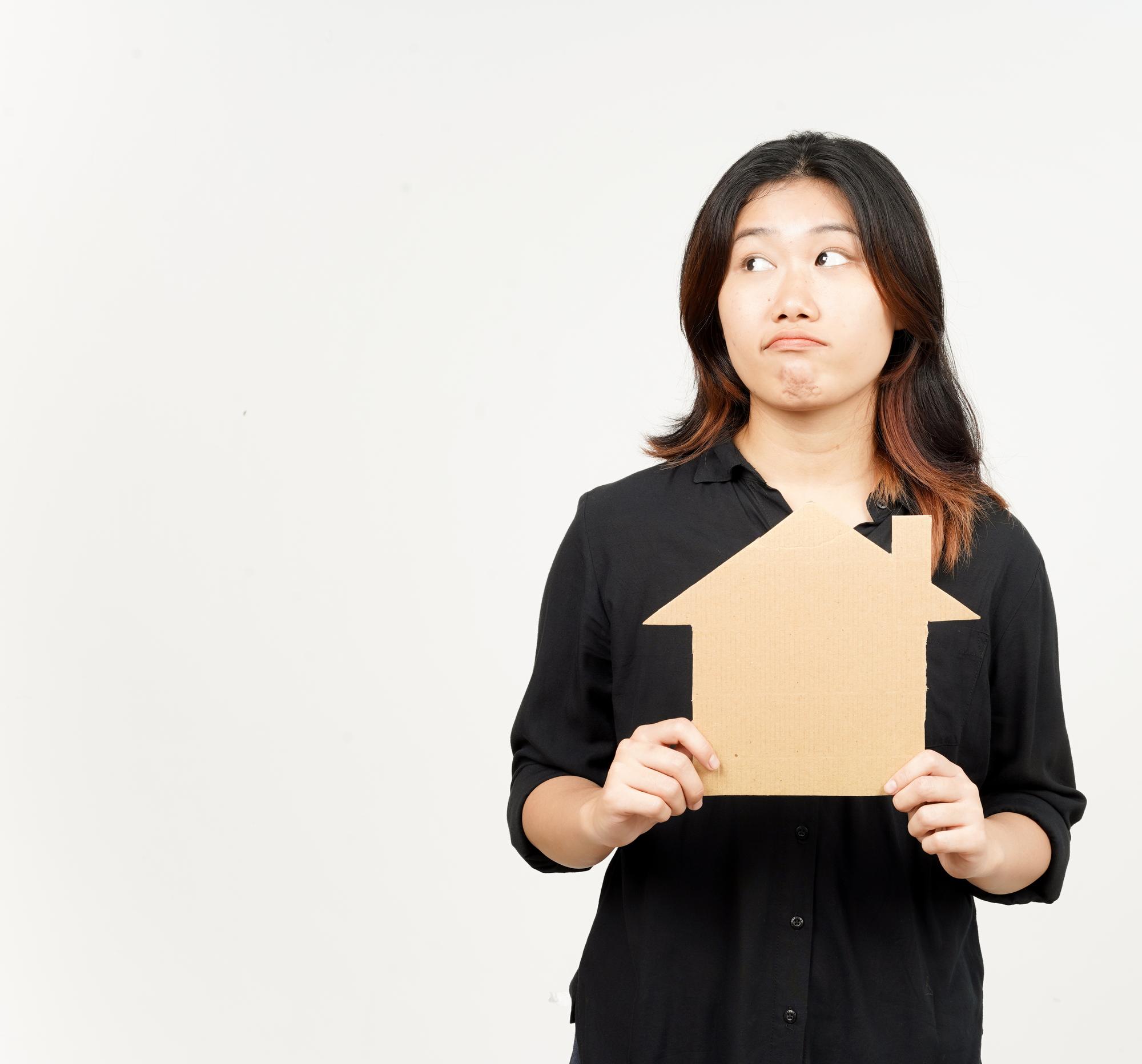 AI 美化空屋照片出租：是創意還是詐騙？租屋市場的真相與風險 — 房產文章主圖，由時代熱搜陳振威撰寫