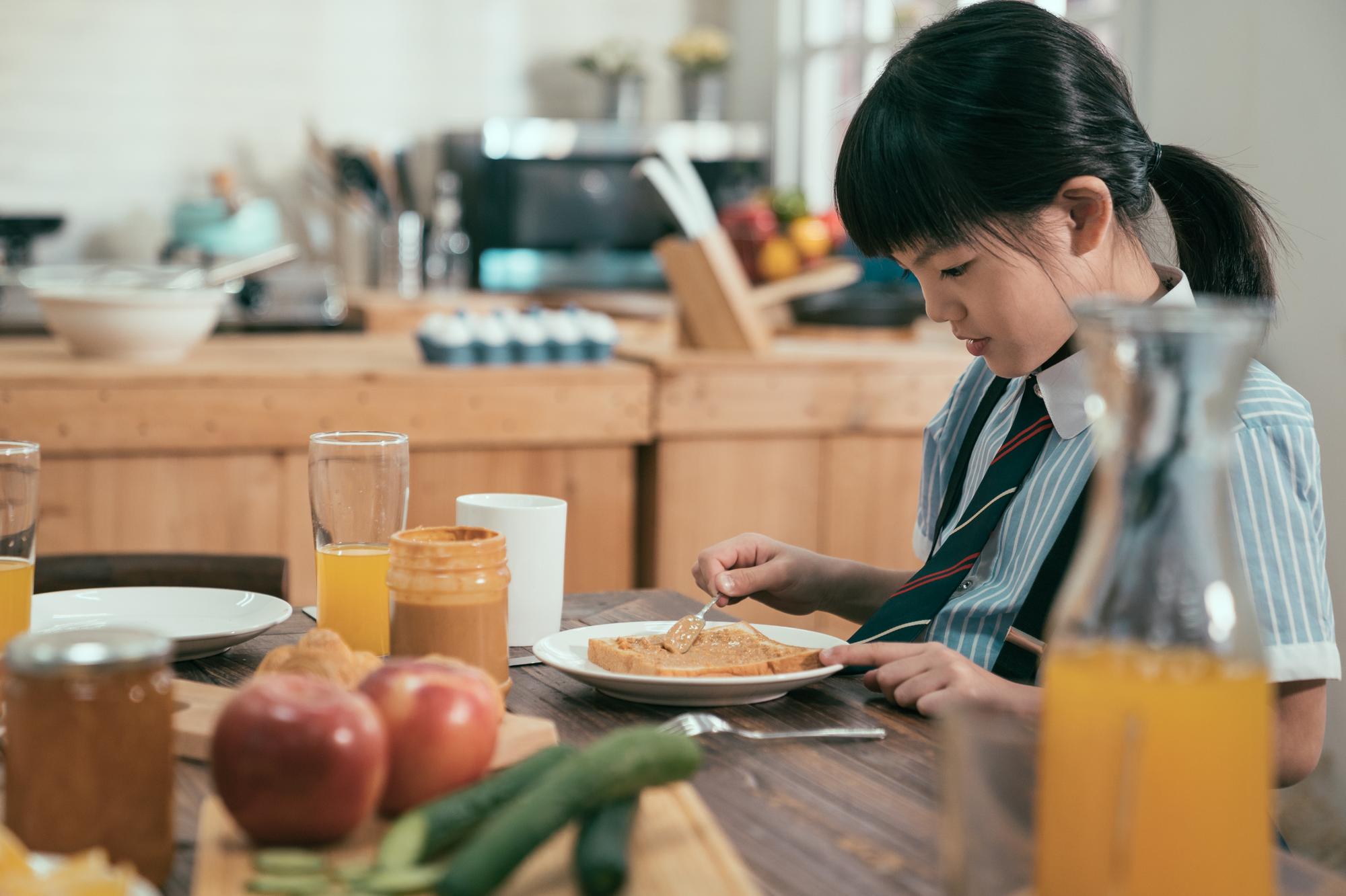 一年調兩次薪，全家餐飲這碗飯端得穩不穩？ — 相關圖片2