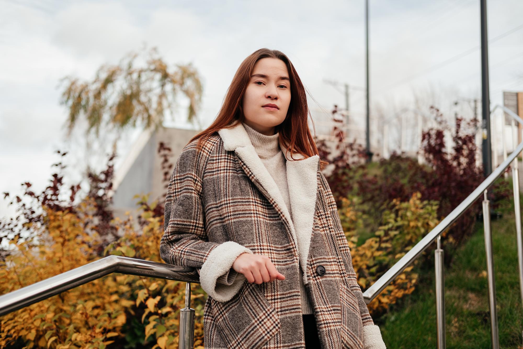 CELINE 2026秋季：13萬買的不是包，是你敢不敢放下姿態 — 時尚文章主圖，由時代熱搜陳莫琳撰寫