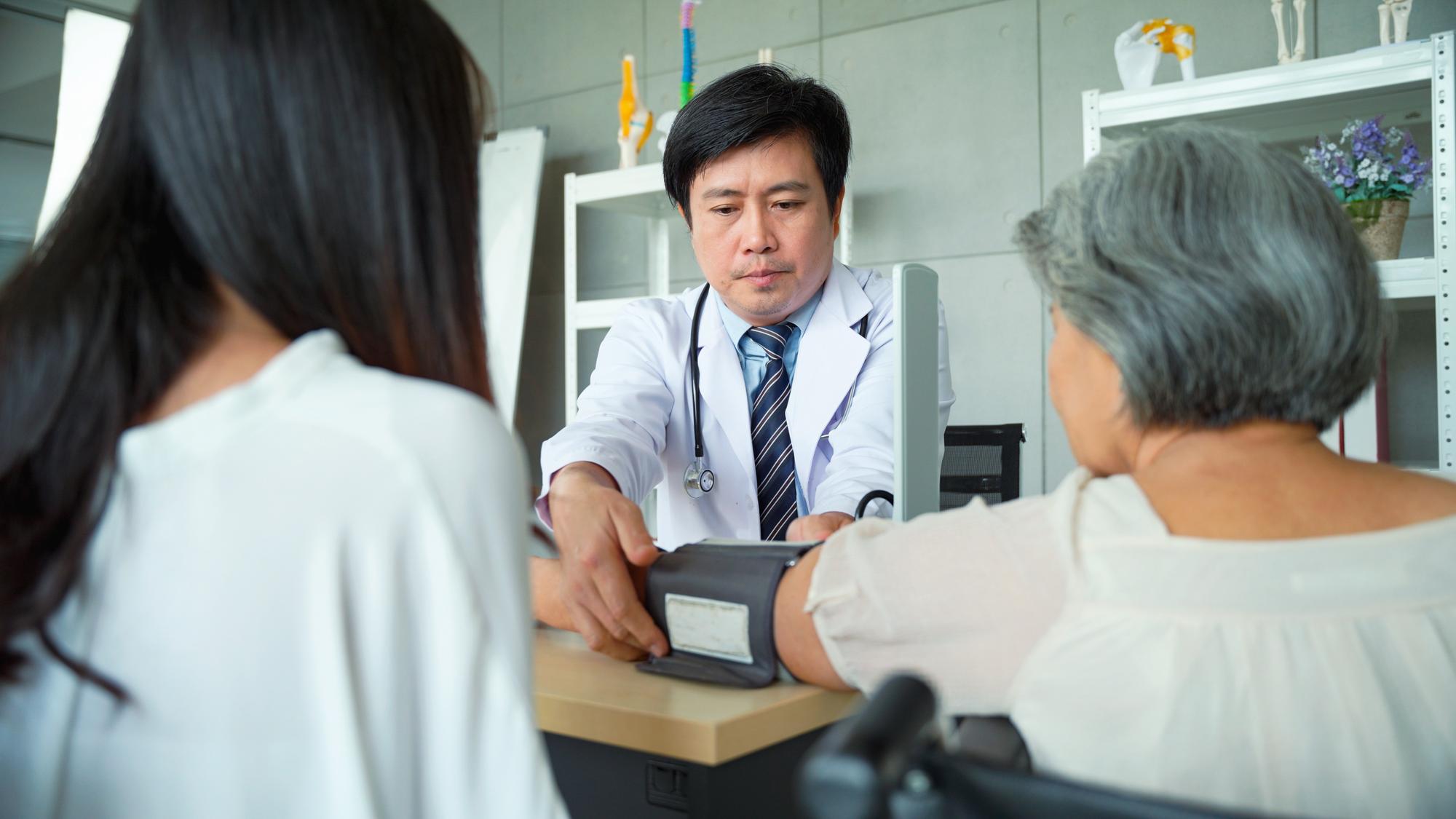 診所週休二日，是醫師偷懶還是制度該鬆綁了？ — 相關圖片3
