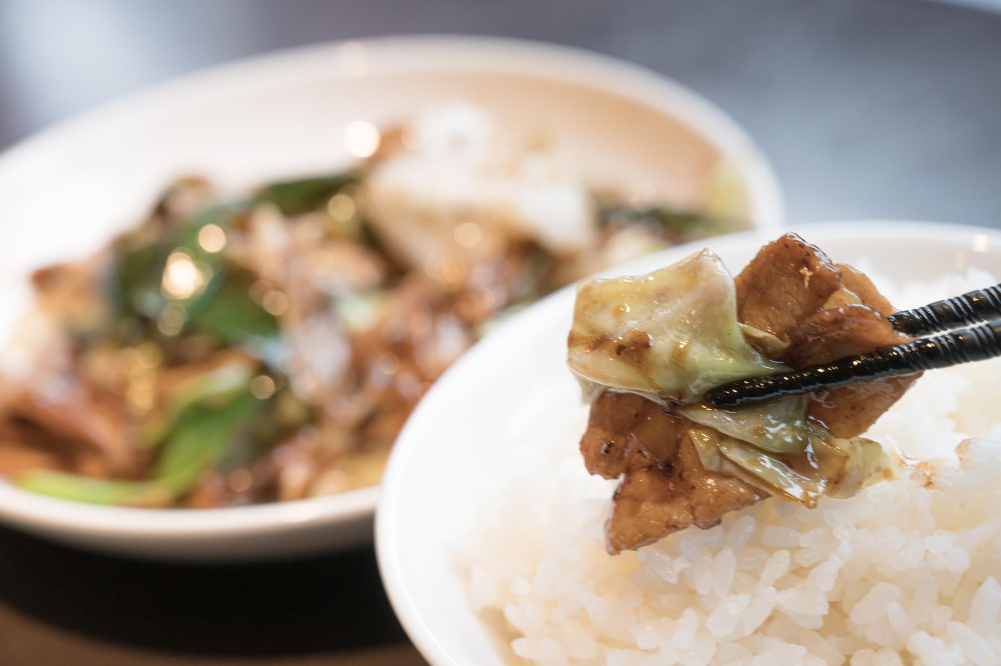 黃仁勳那碗百元滷肉飯：當手路菜遇上米其林，庶民滋味為何值得等待 — 相關圖片3