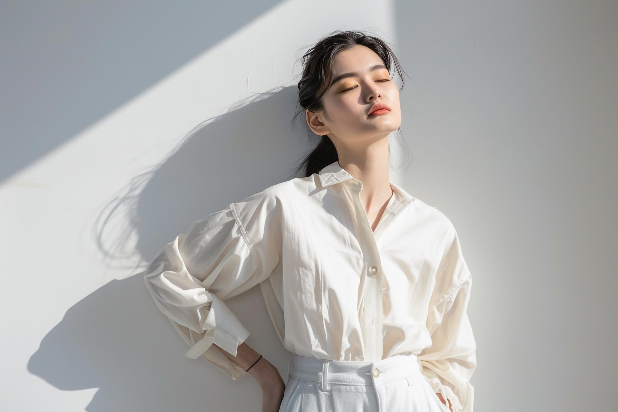 18歲Sophie的無Logo穿搭：當Z世代用「不證明」作為最強宣言 — 相關圖片3
