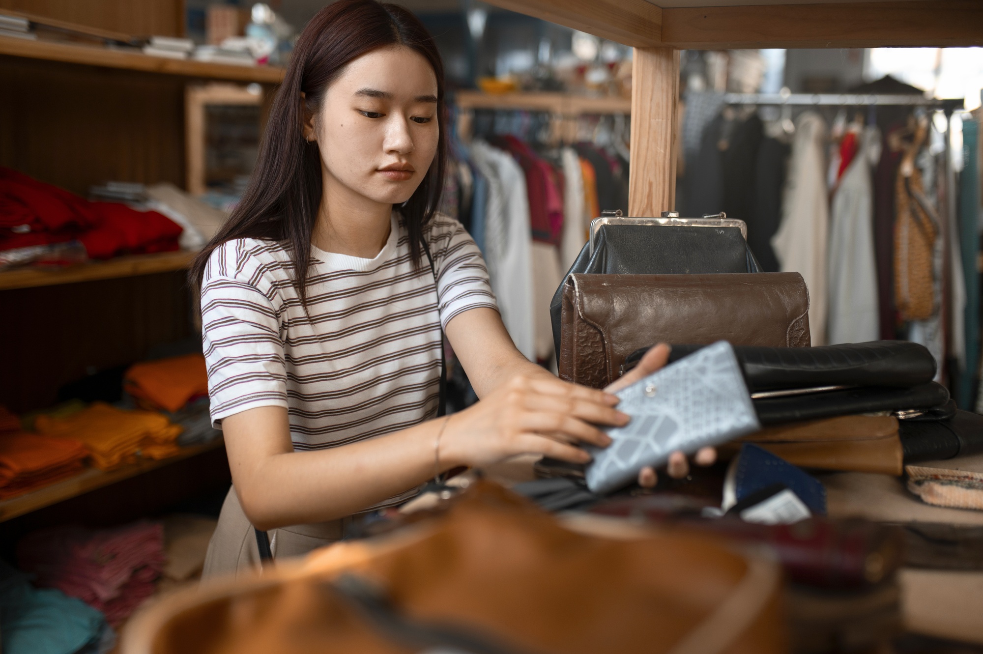 Acne Studios 插旗台中：前衛美學不只是北歐白日夢 — 時尚文章主圖，由時代熱搜陳莫琳撰寫