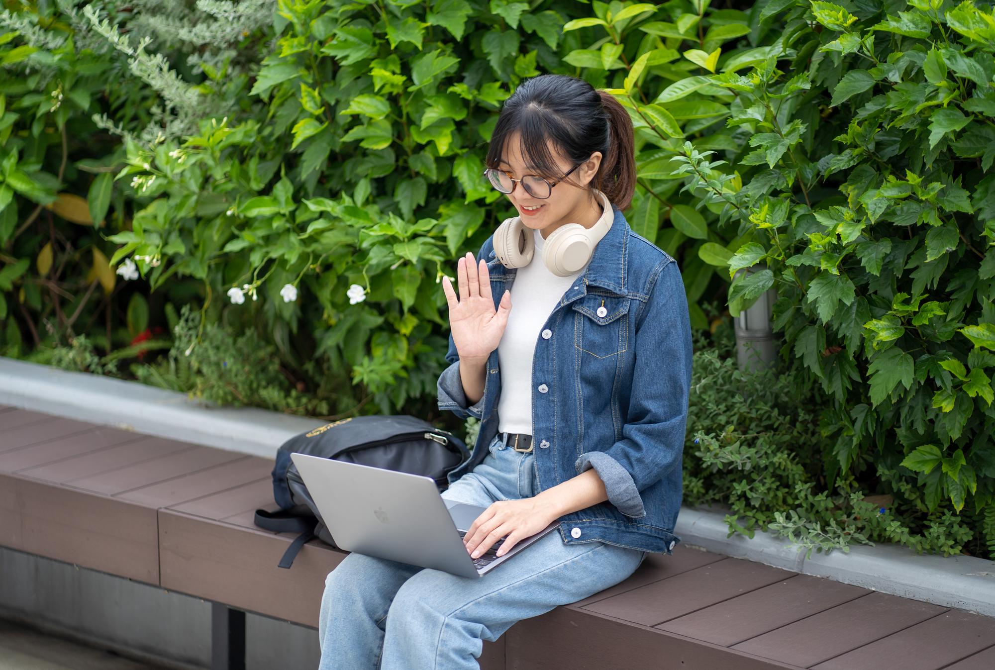 Dell XPS 13 入門版爭議中熱賣：三個務實理由，看懂市場選擇背後的系統邏輯 — 時代熱搜科技深度報導