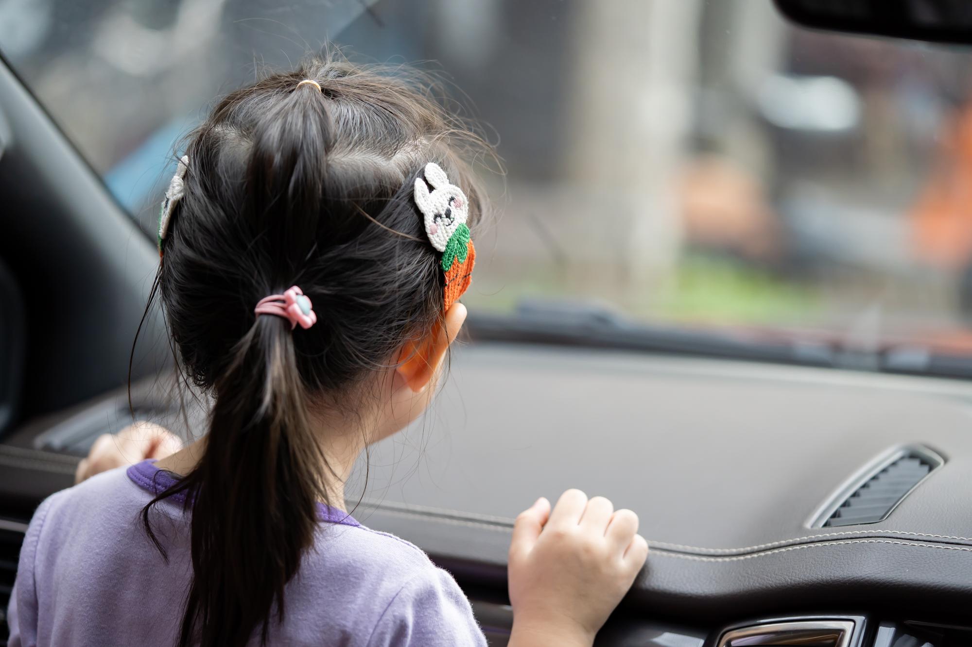 當小學生坐上駕駛座：那些我們以為理所當然的「看不見」