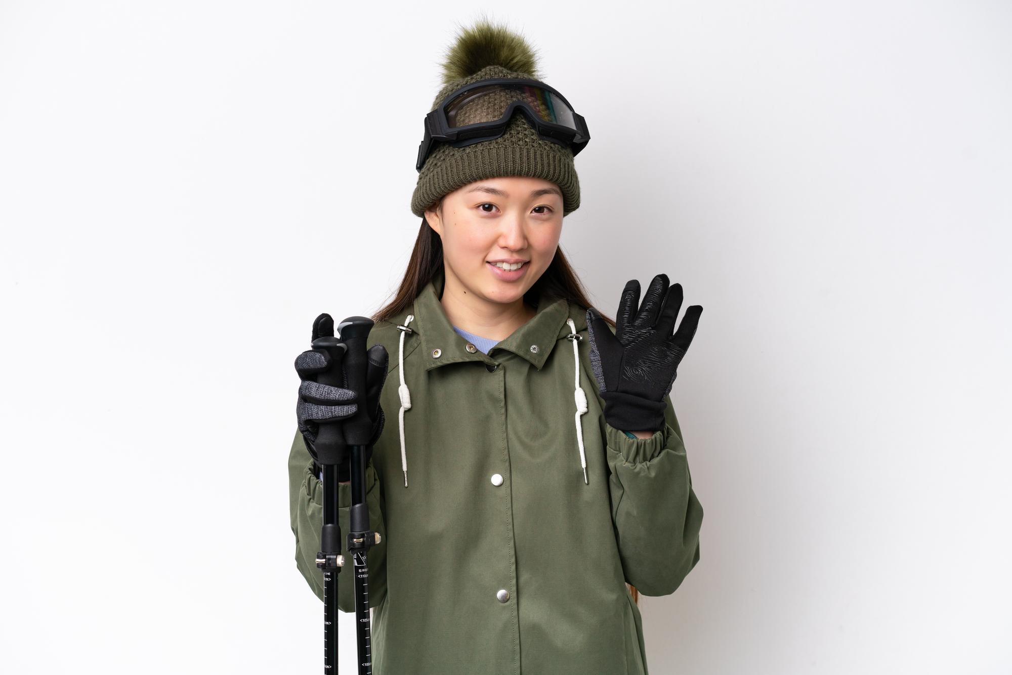 Arc'teryx Sidewinder 31,800元 vs TAION 平價羽絨：別把使用情境搞混了 — 時代熱搜時尚深度報導