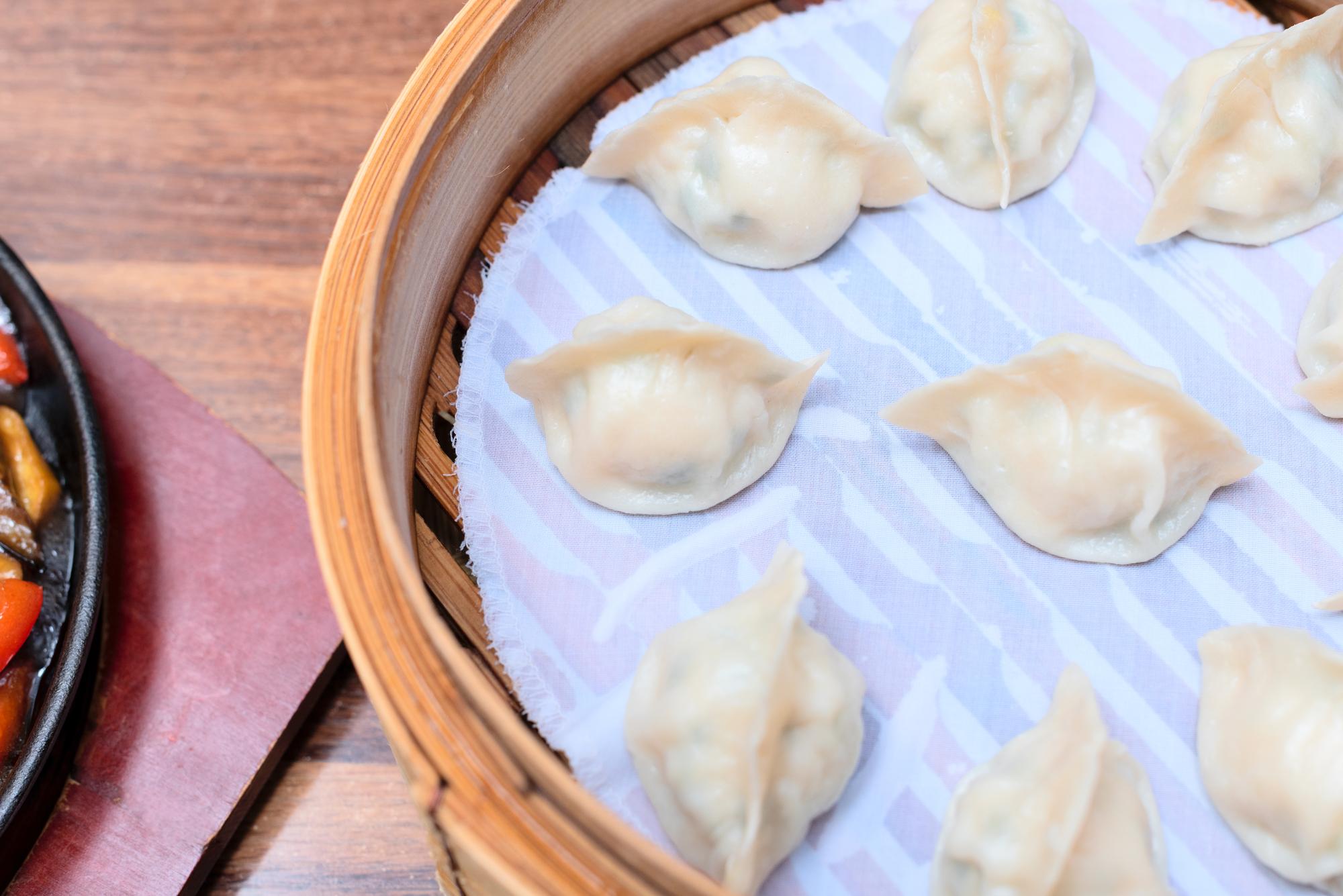 五星飯店的水餃,推著購物車就能帶回家——漢來美食進駐萬家福的這一步 — 相關圖片2