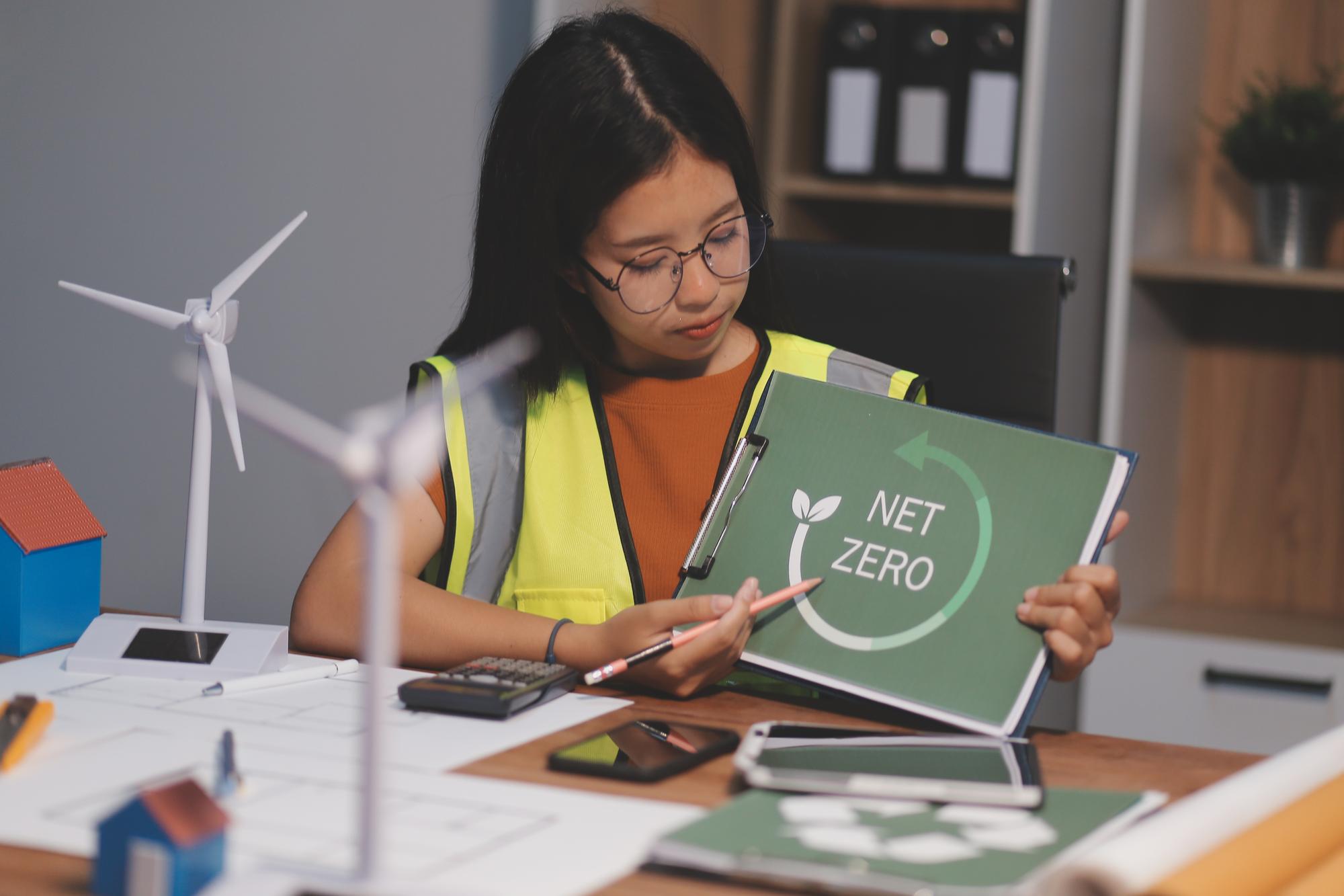 碳費優惠疊到滿？台灣首波徵收成了企業折扣季 — 生活文章主圖，由時代熱搜江里歐撰寫